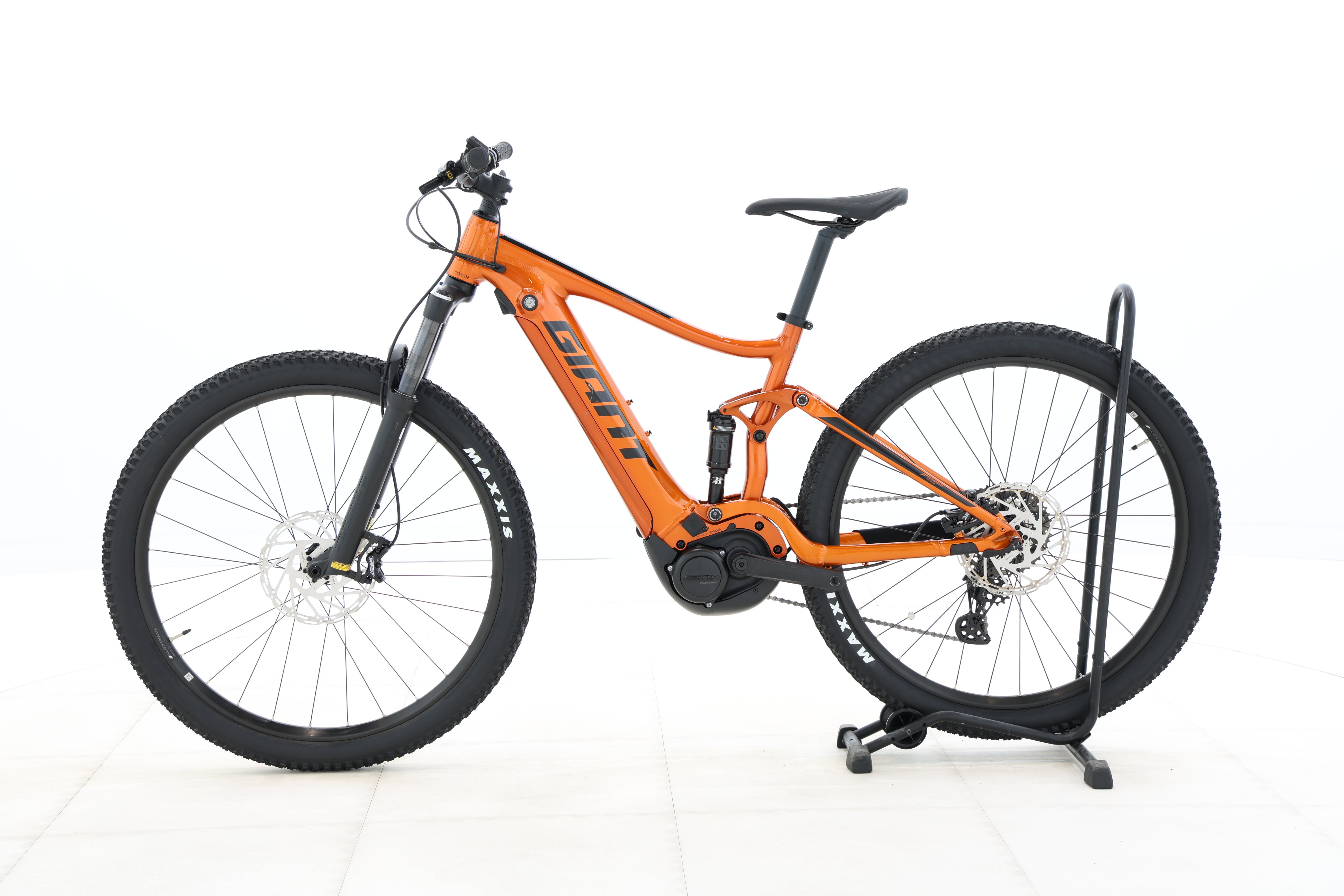 b6446fc8-501f-45b1-af41-37b5ace122d1