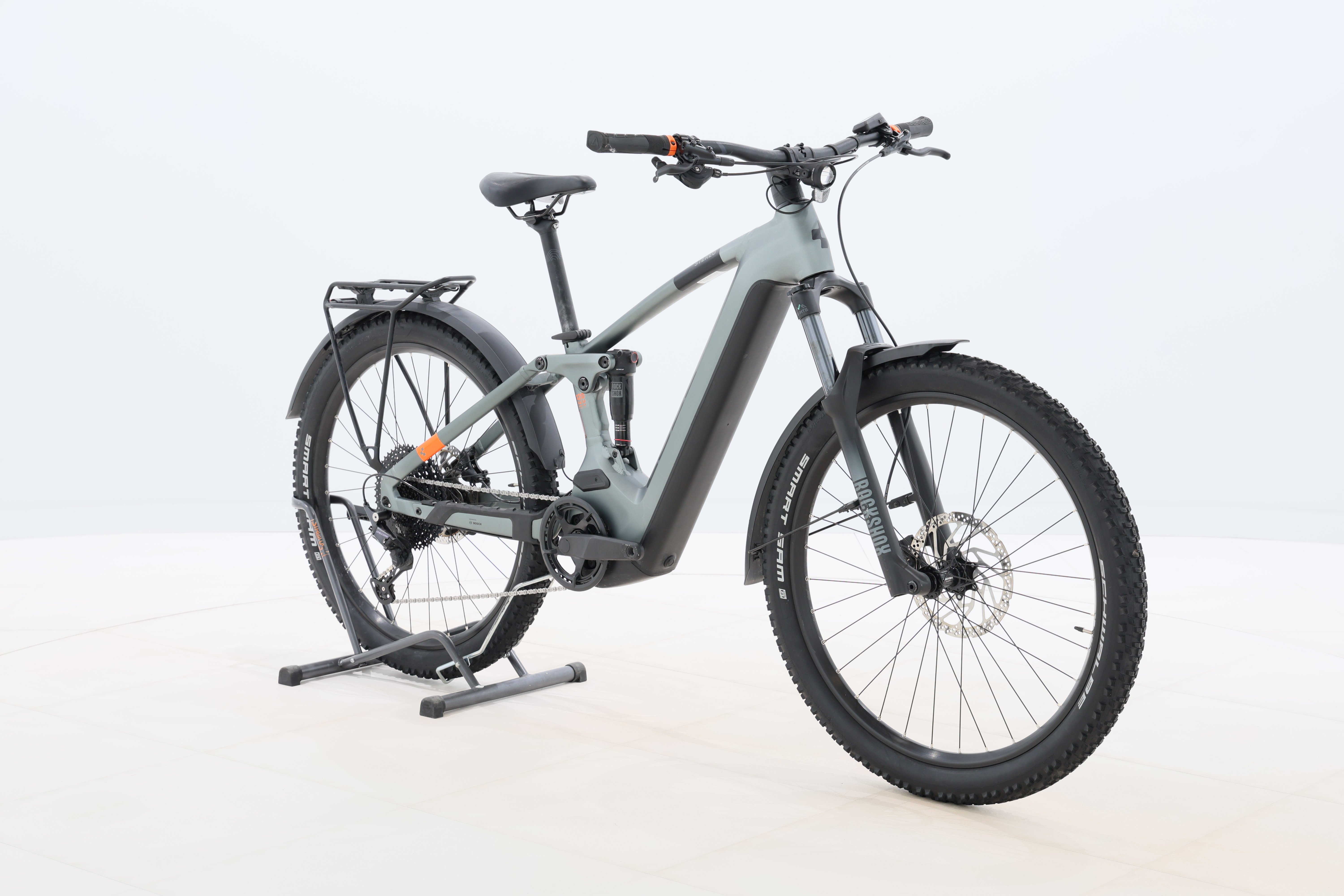 e0915232-c94d-4e50-b942-e7720eeabe33