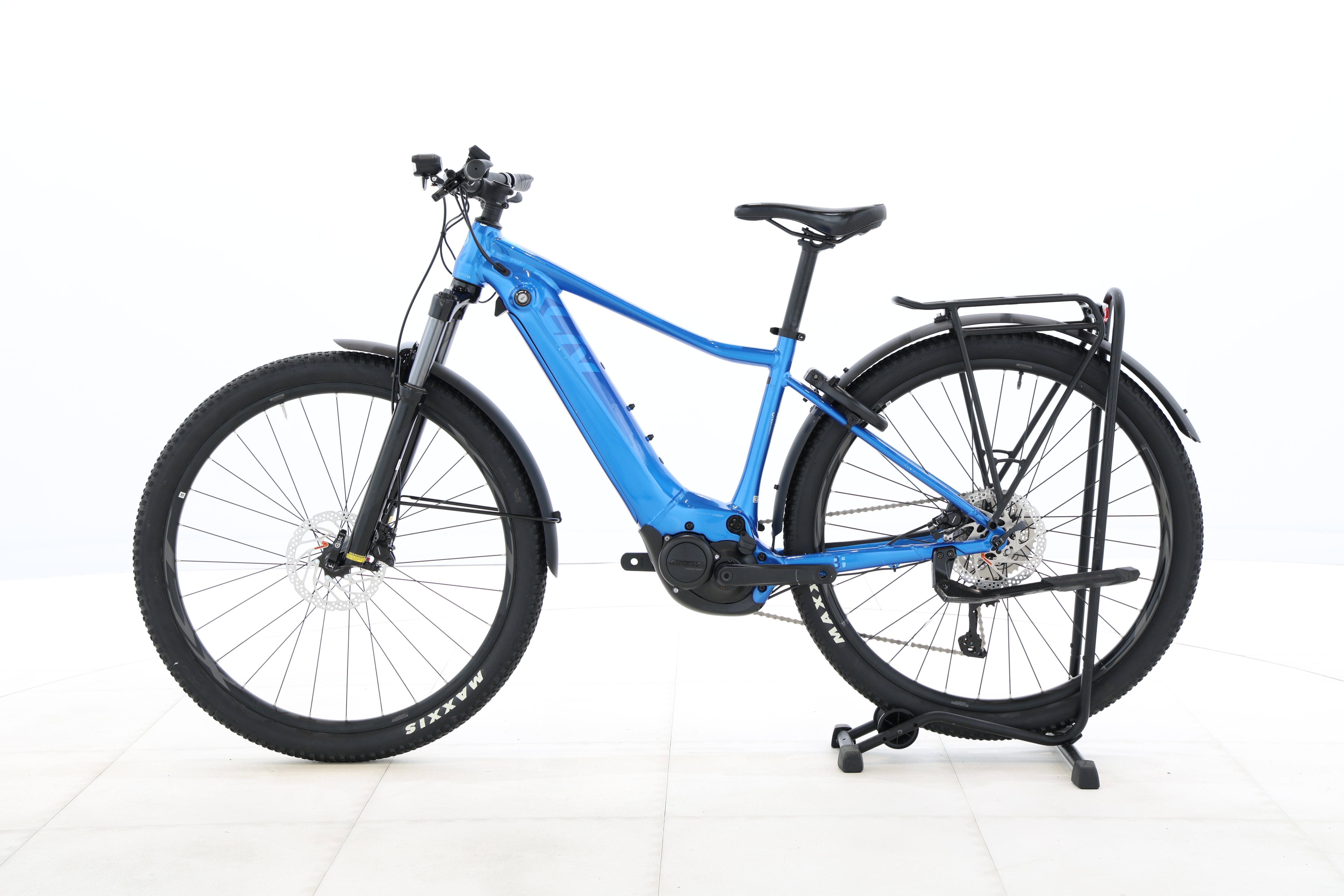 f0fb5801-cd62-4d9a-b68b-0d38a5ff3a1d