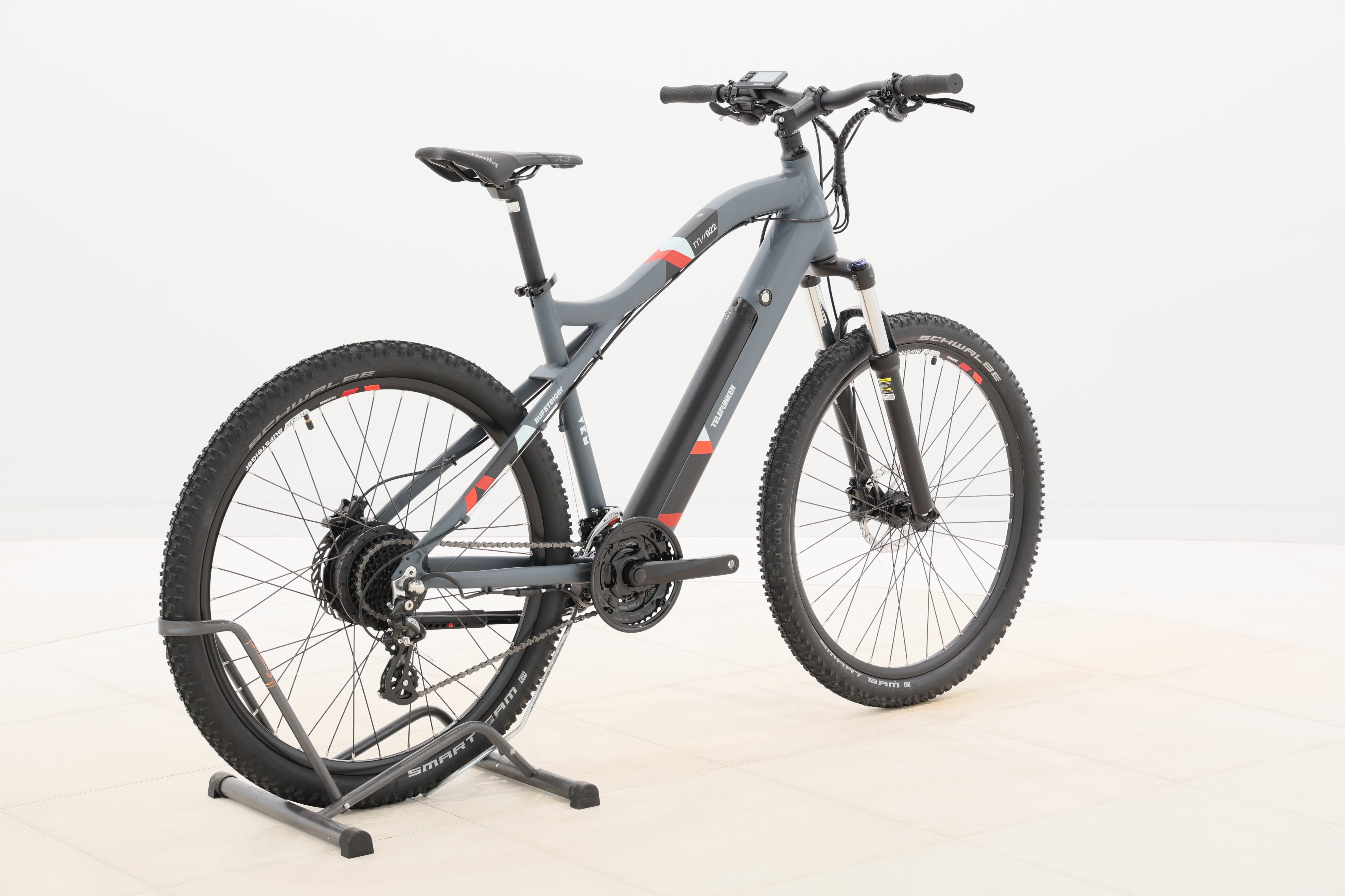 f22492e3-2141-4b25-bab9-0eeff1f3028c