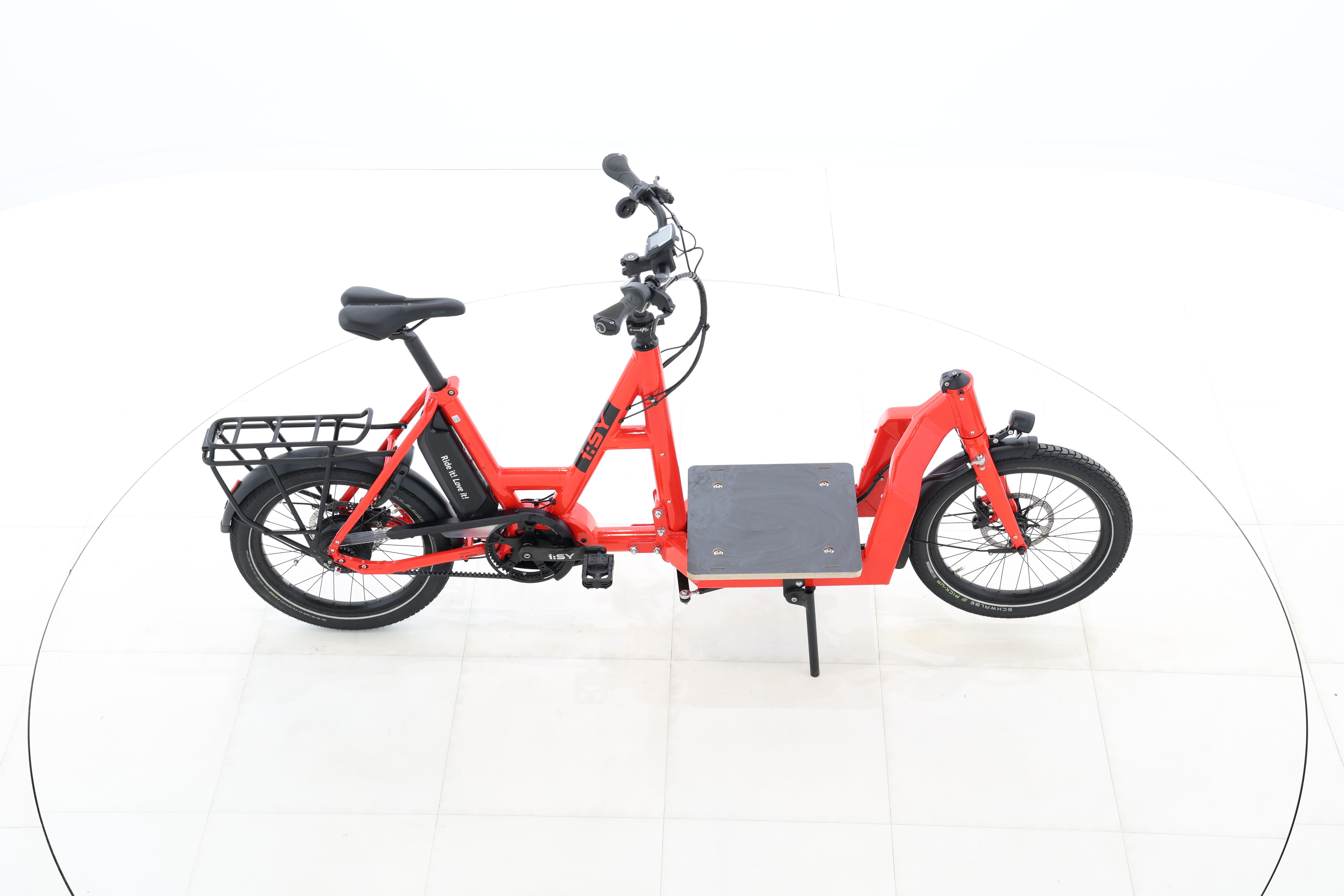 28ea0c29-b014-416e-81cb-2b6ed6c10f6d