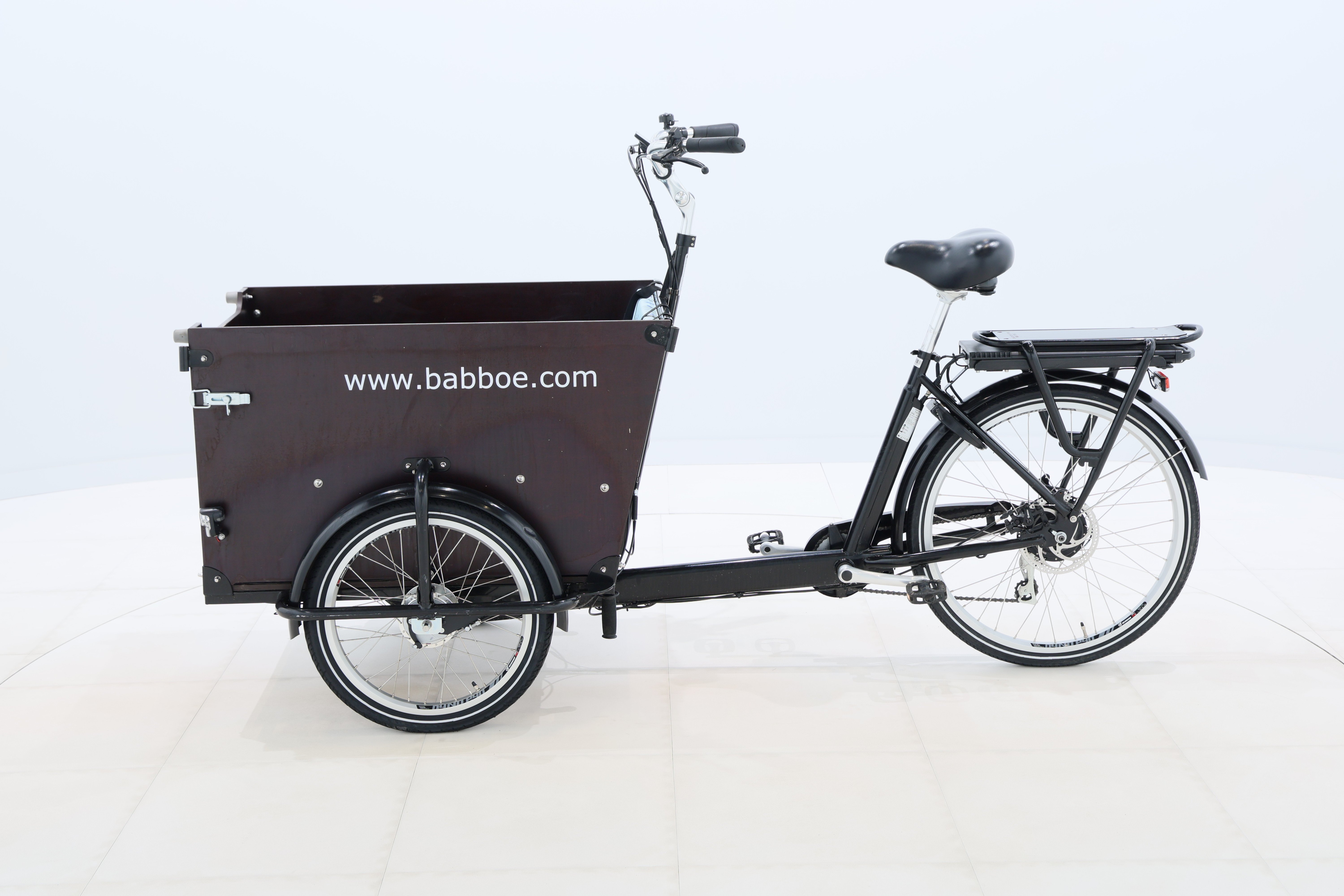 a9a303dc-ff8d-4c30-858b-ae65d223f403