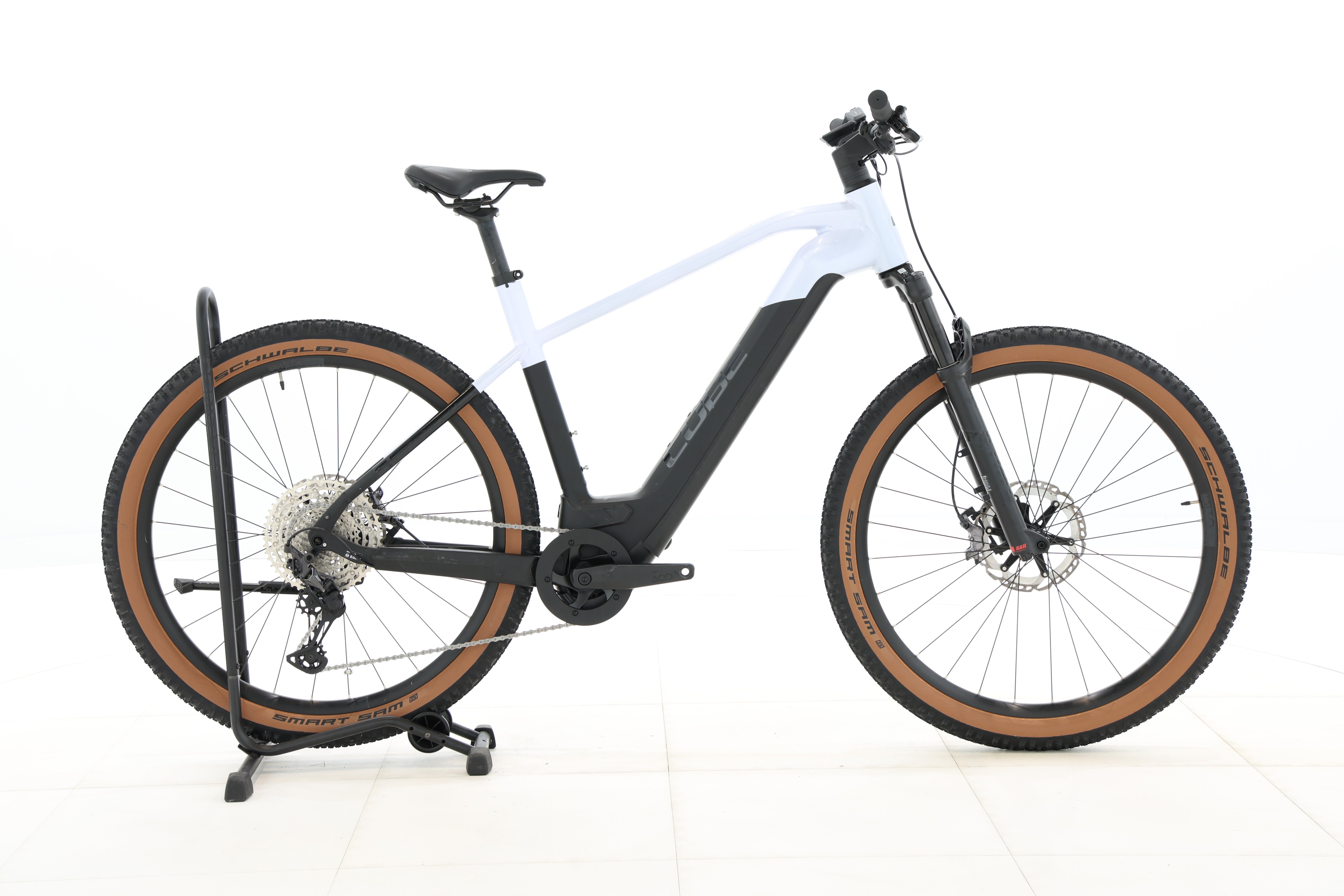 0f9aa271-3b09-4b40-9404-49262413c4b8