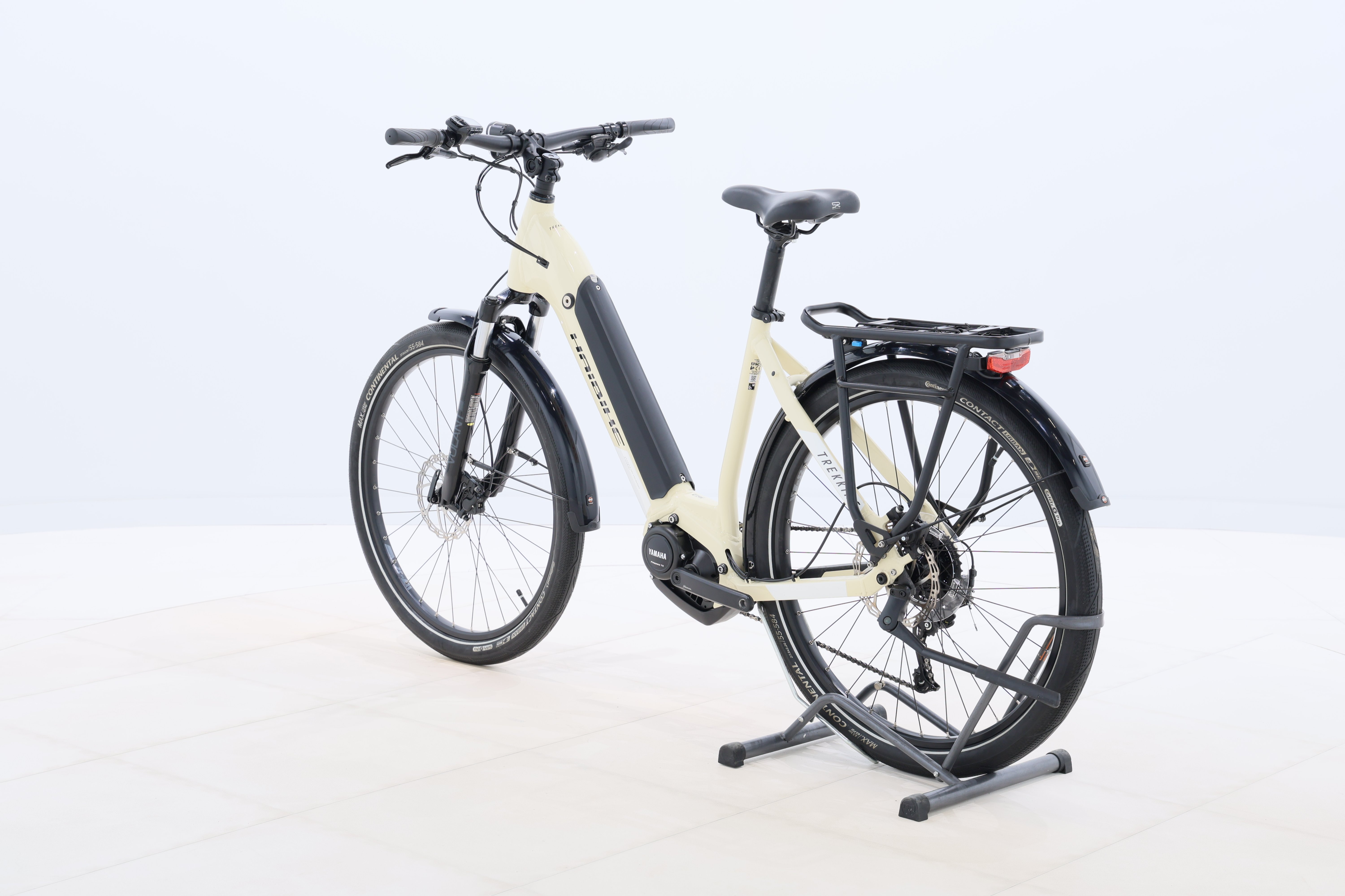 a9eb6c4d-fe7b-4b83-9f22-b7d0fd38a412