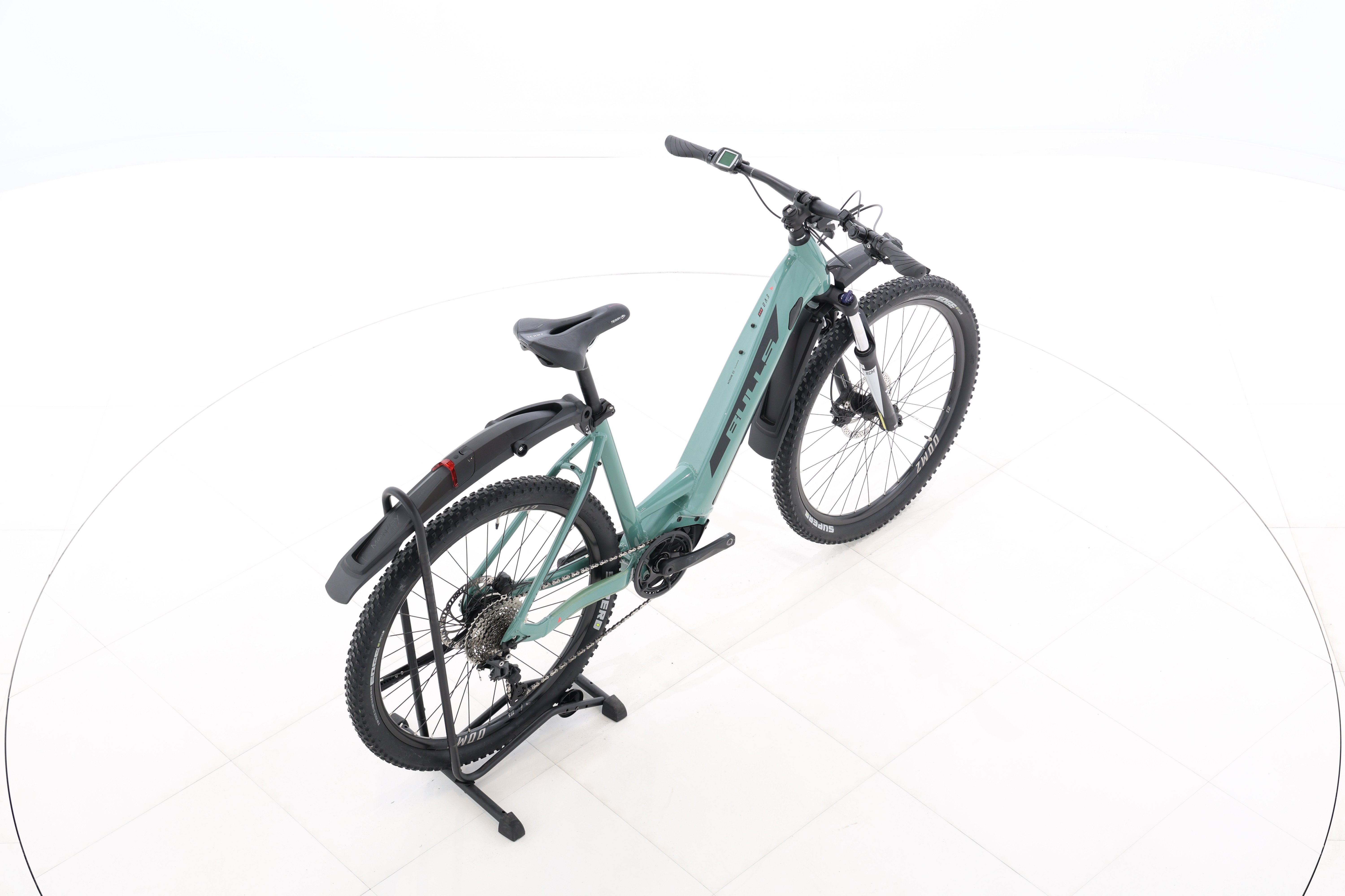 d3898511-930f-455c-9cd7-672c9150de2b