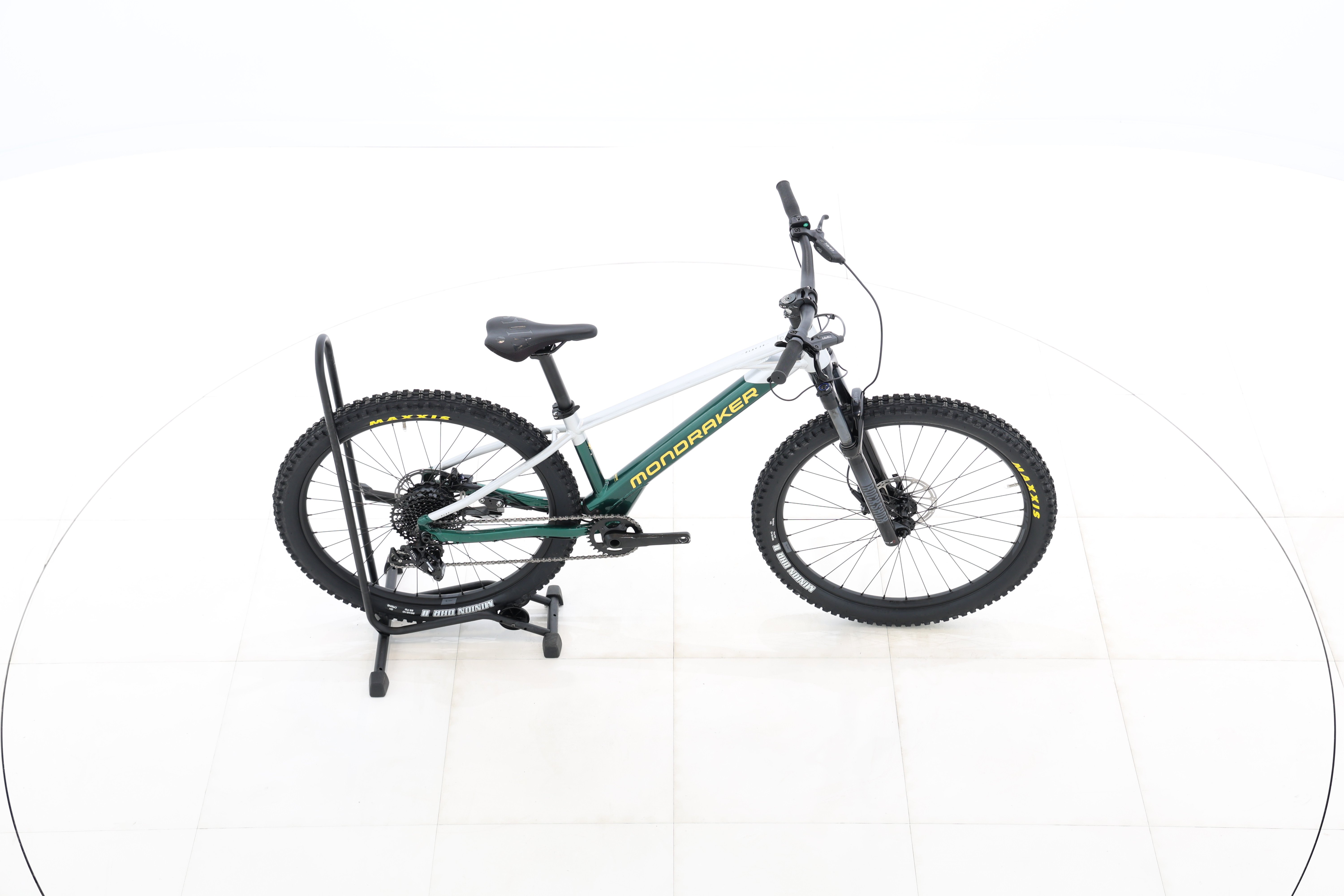 b66f7498-31fb-4422-9352-c5678f0c4f71