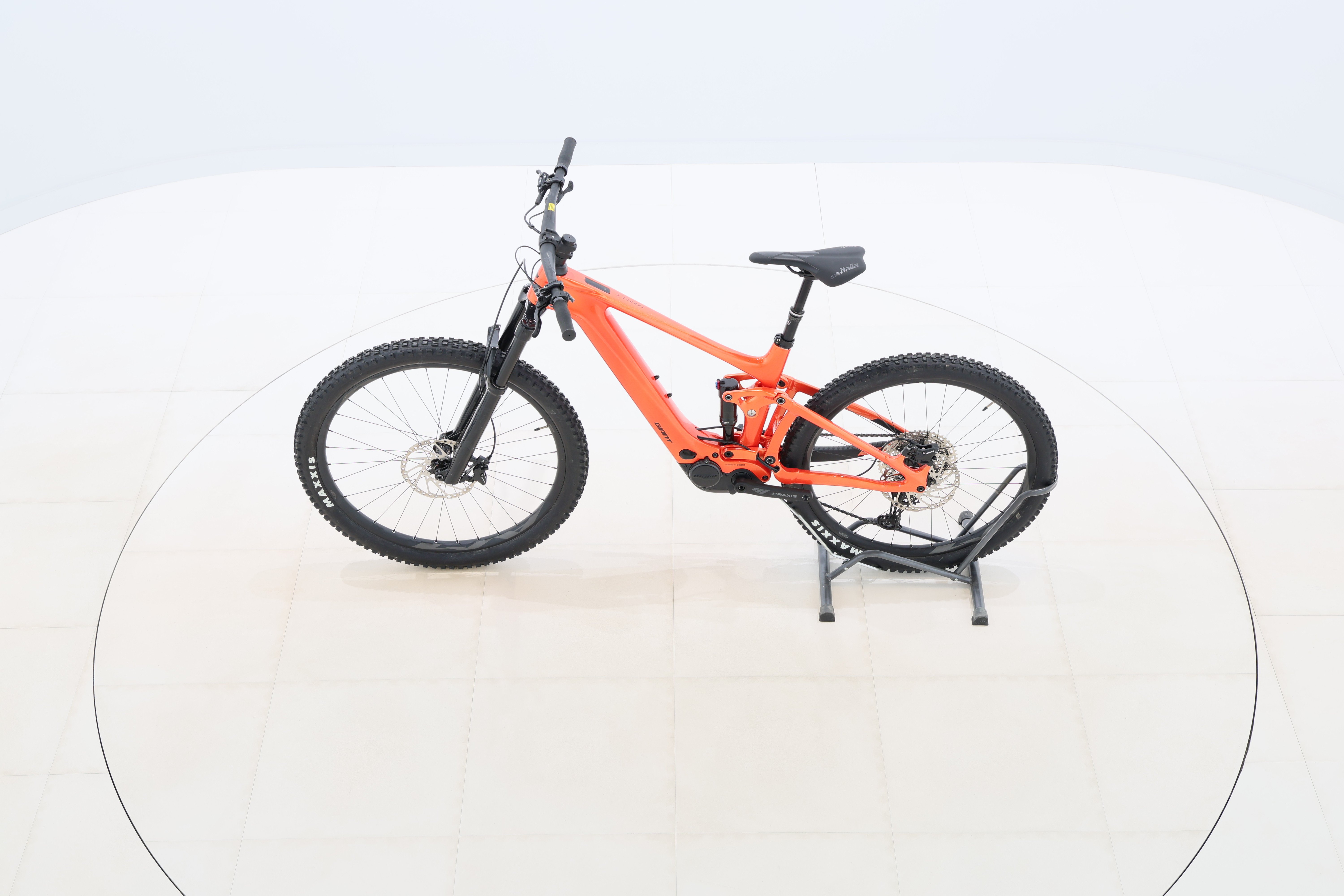 8df8d877-cd47-4d3b-b993-18634d95036b