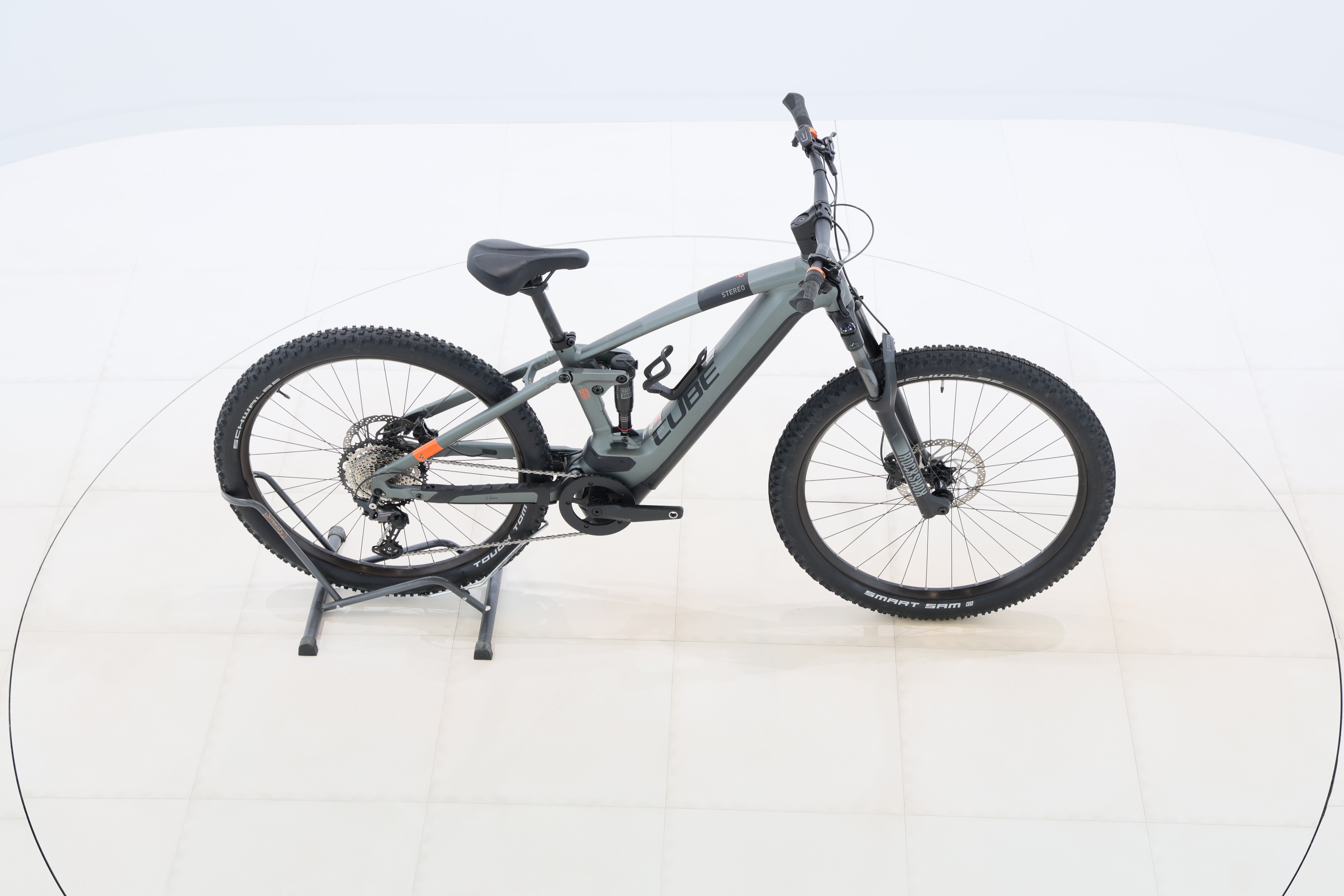 c1478388-8a72-4b9f-9204-7406cf79c24f