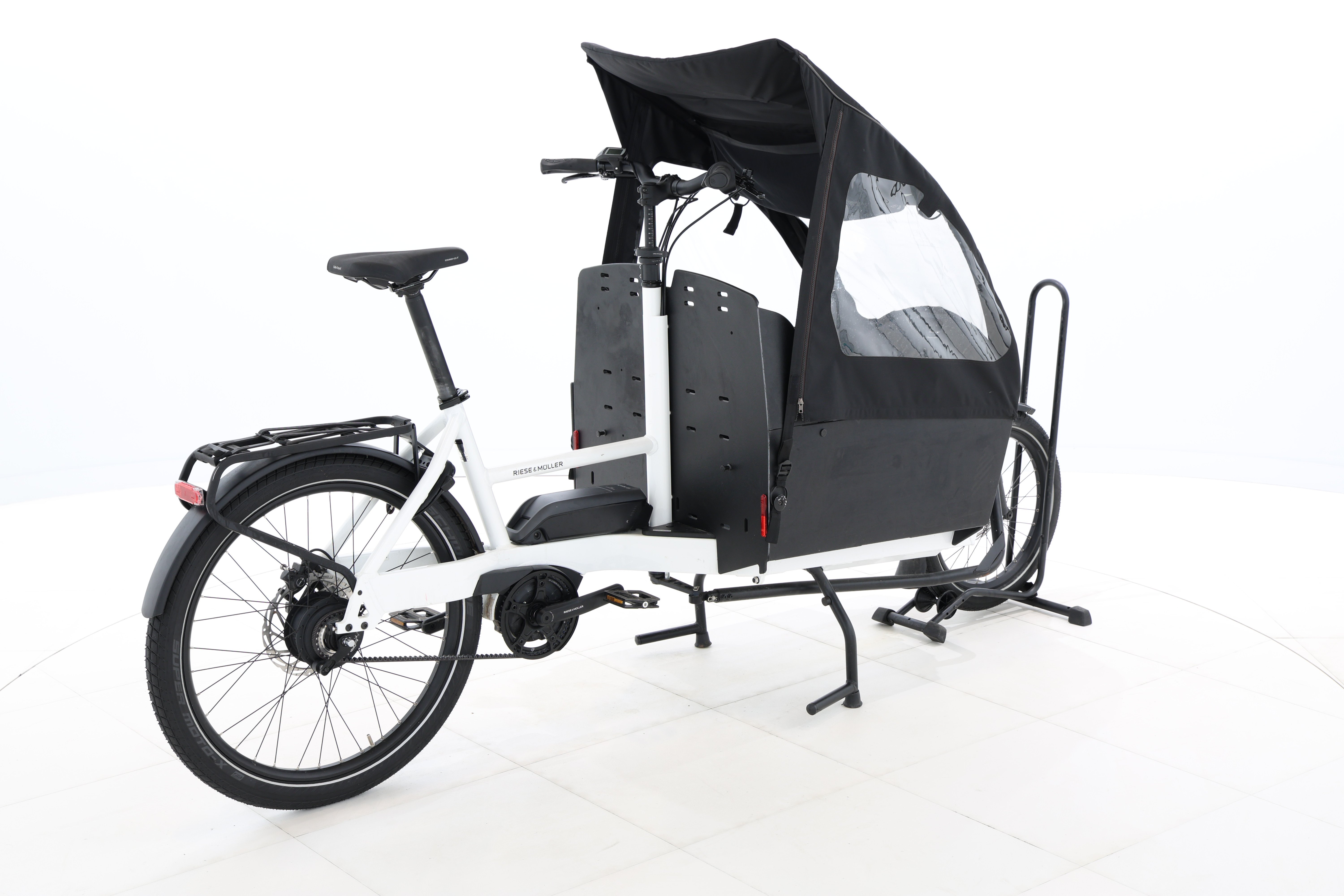 fd40fe11-853f-4b75-9a3c-d29ec31b2cc0