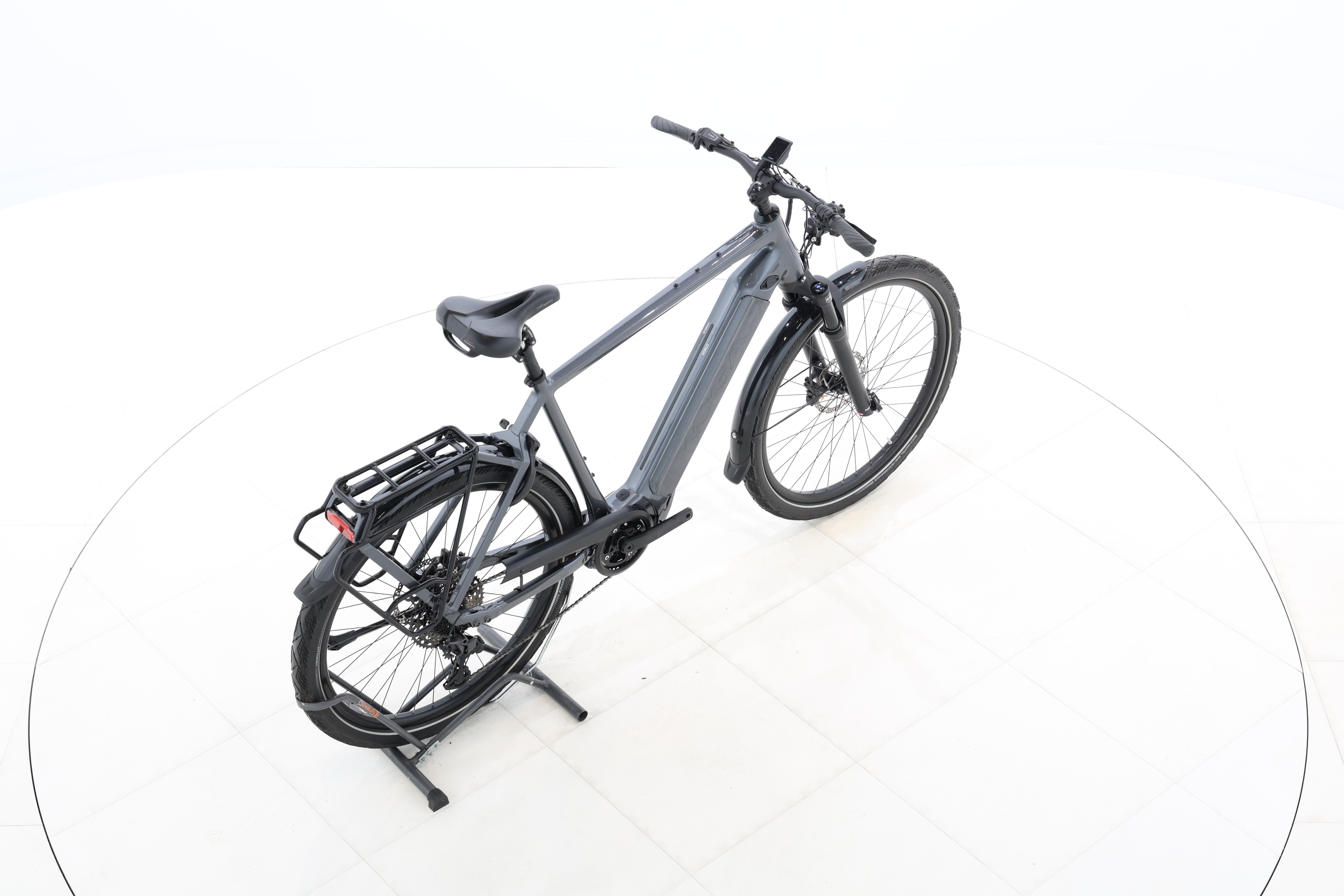 a0d7945e-c4e9-4e29-a808-7a3d0b5213d3