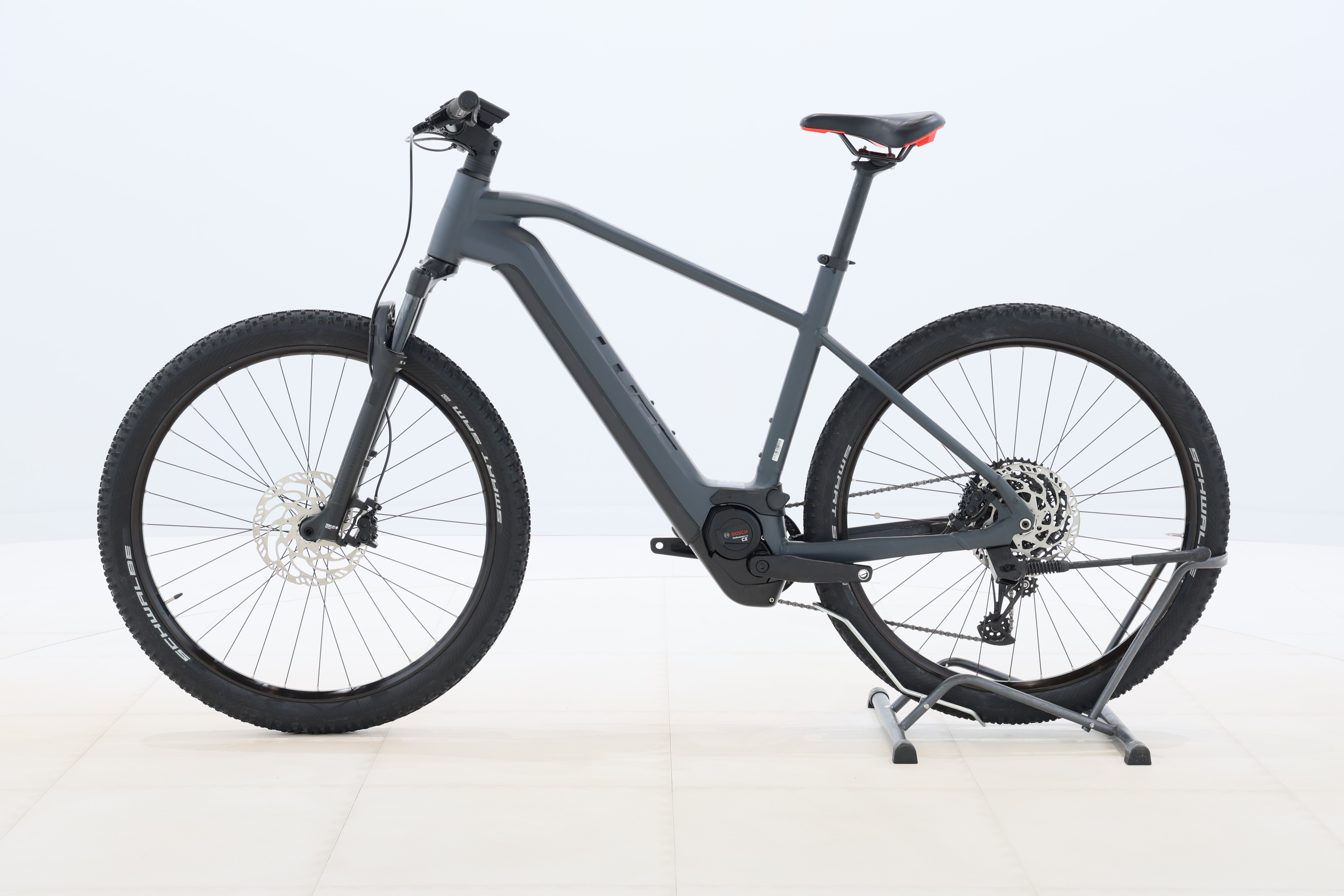 8ee196f2-5832-4e5b-83a1-773c5d04f487