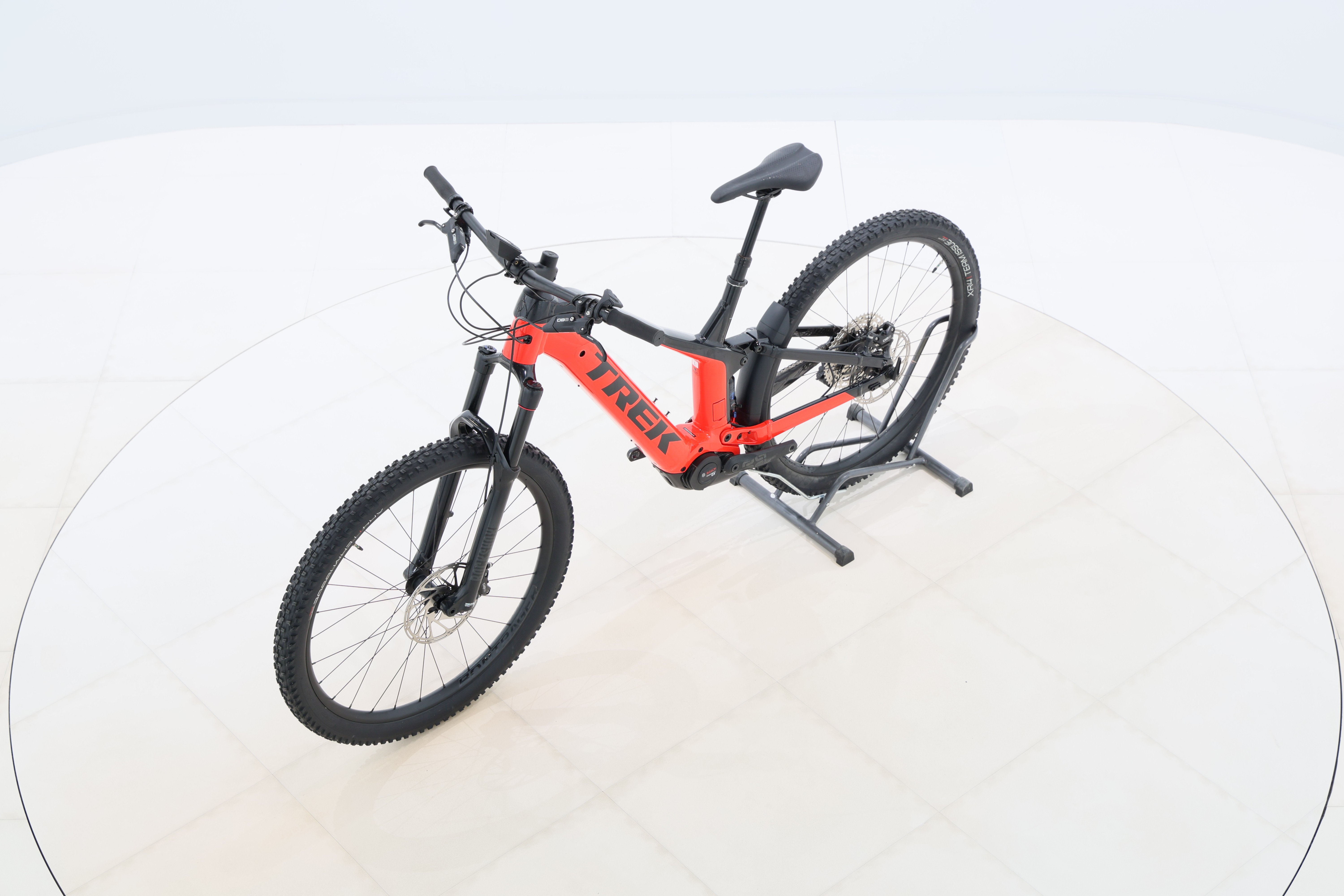 dc87d688-5832-438b-983e-c481176e8388