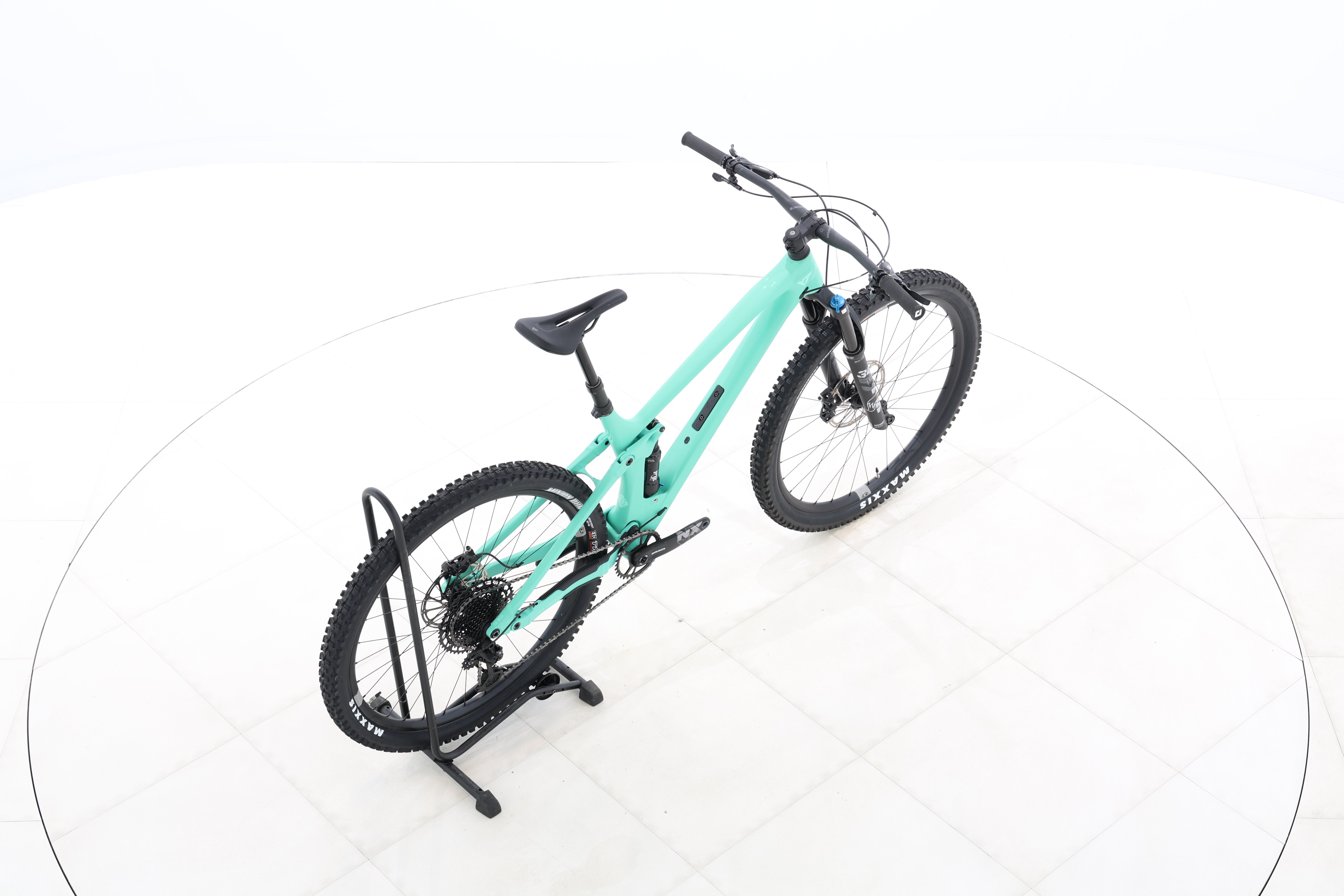 1e6301d4-6ca0-4de2-9e79-49a537d9e1d8