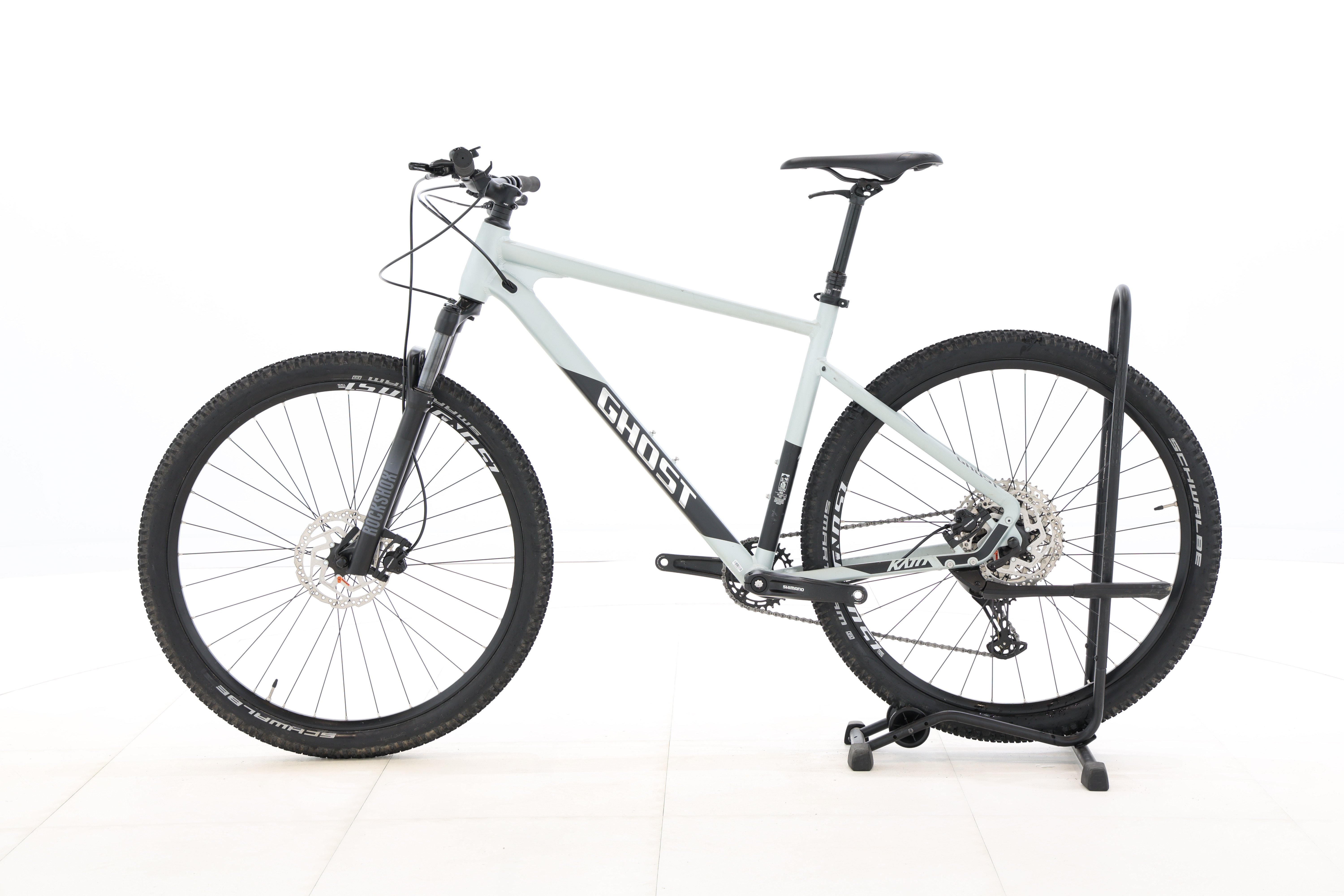 6c16645e-db59-4c47-8f9a-f1dd9d21655b