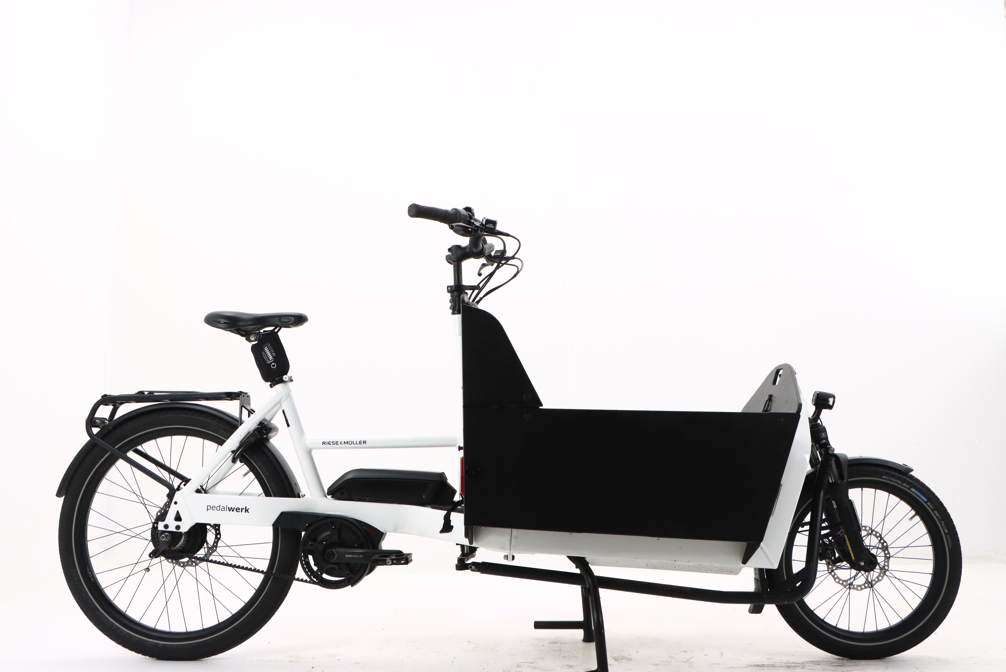 c4408be1-01e4-49a9-a483-eb0048d2b043