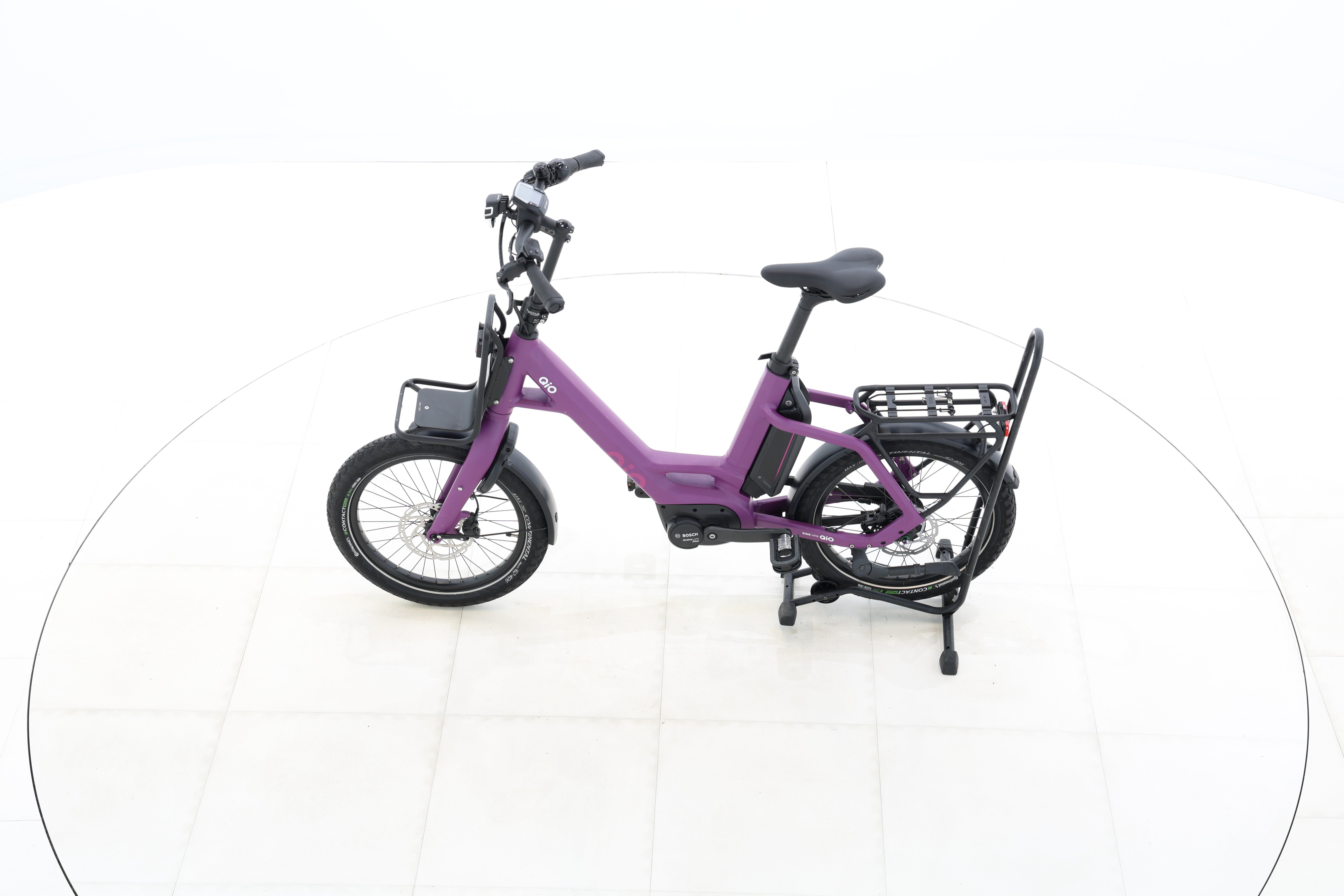 e37fb442-f870-4ead-8127-786be25c9e9e