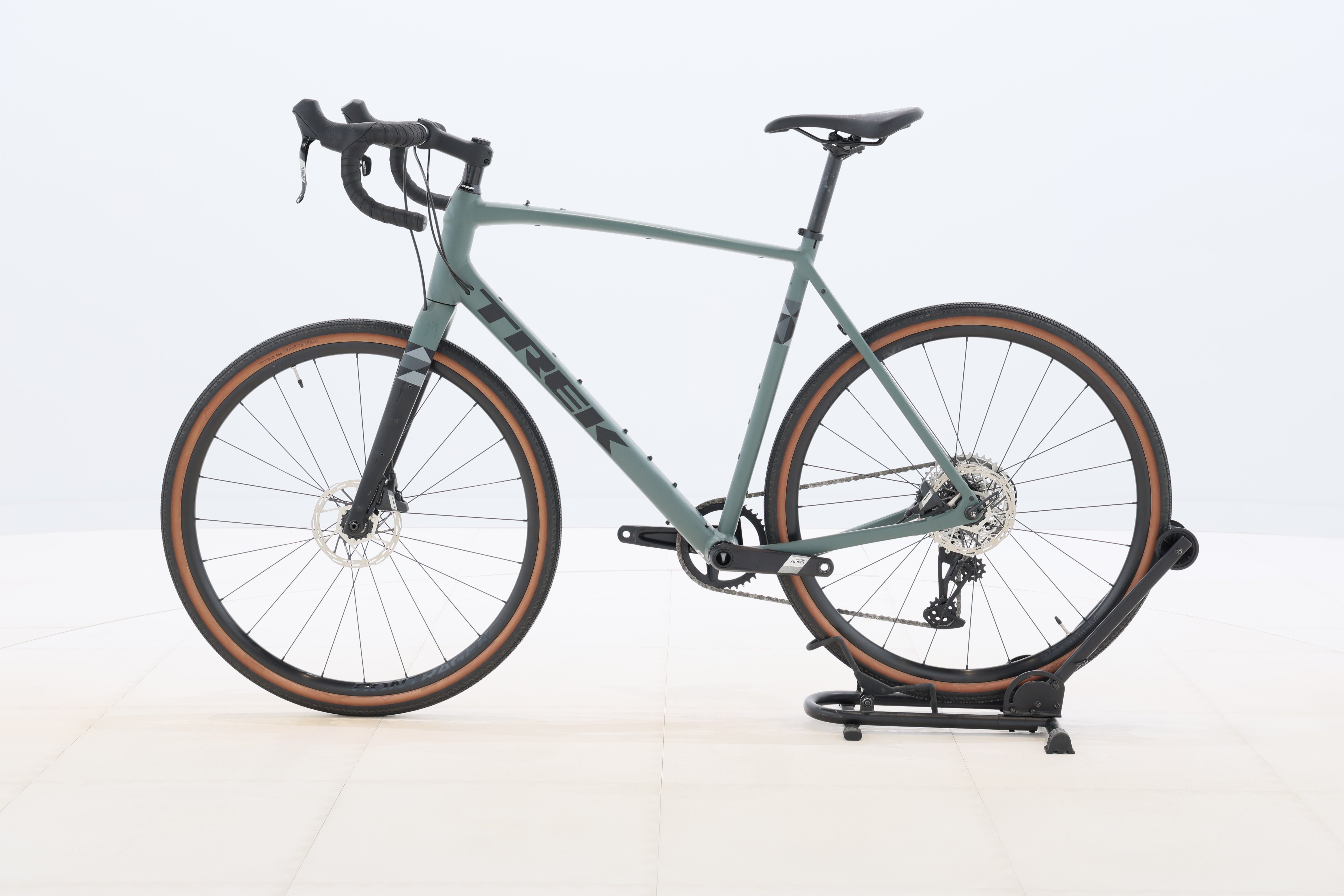 03e4c981-62a4-47b1-b12b-e06434c8f284