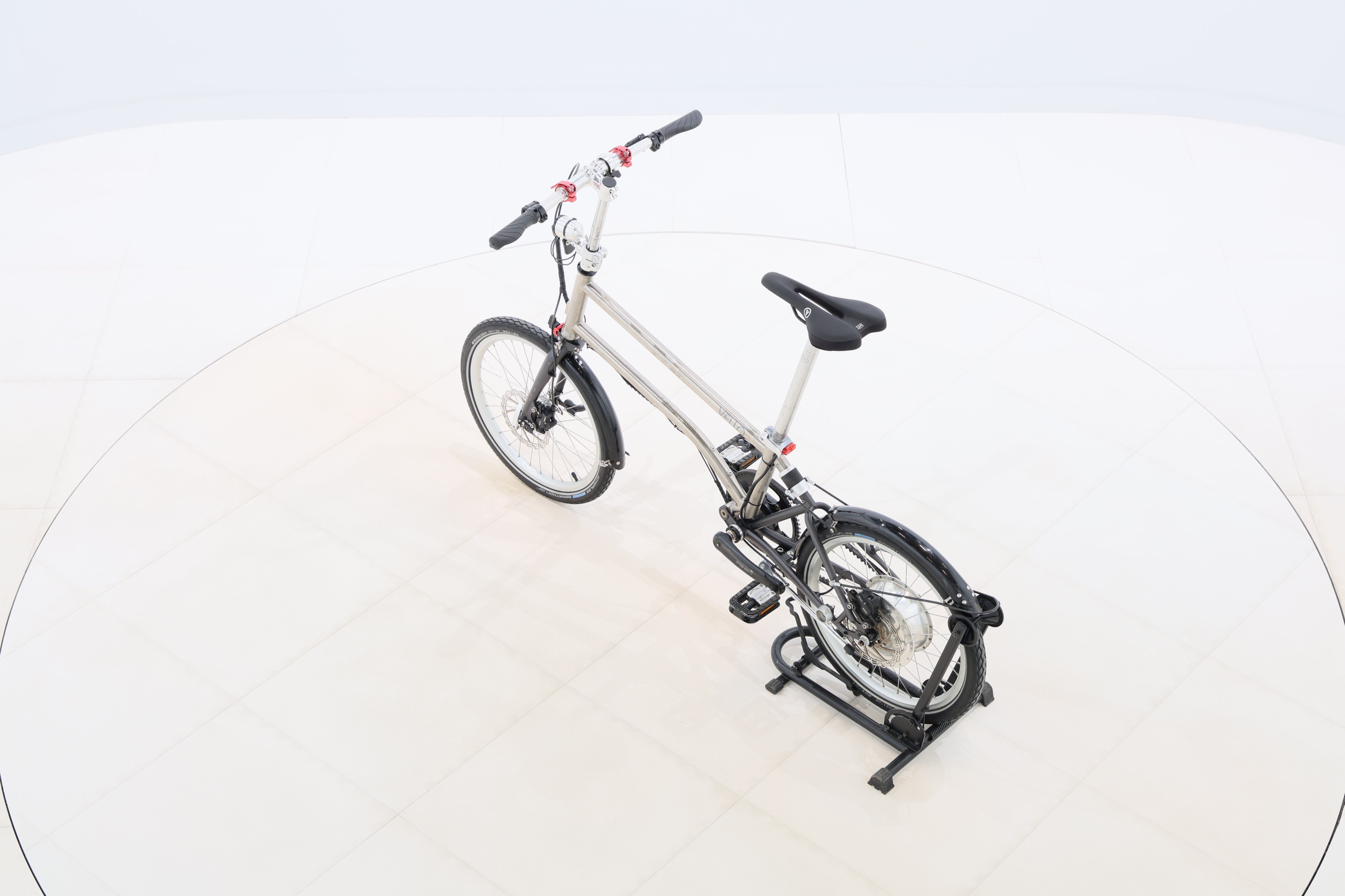 e18eb509-9e72-4376-b5d5-a0ad66cbbca5