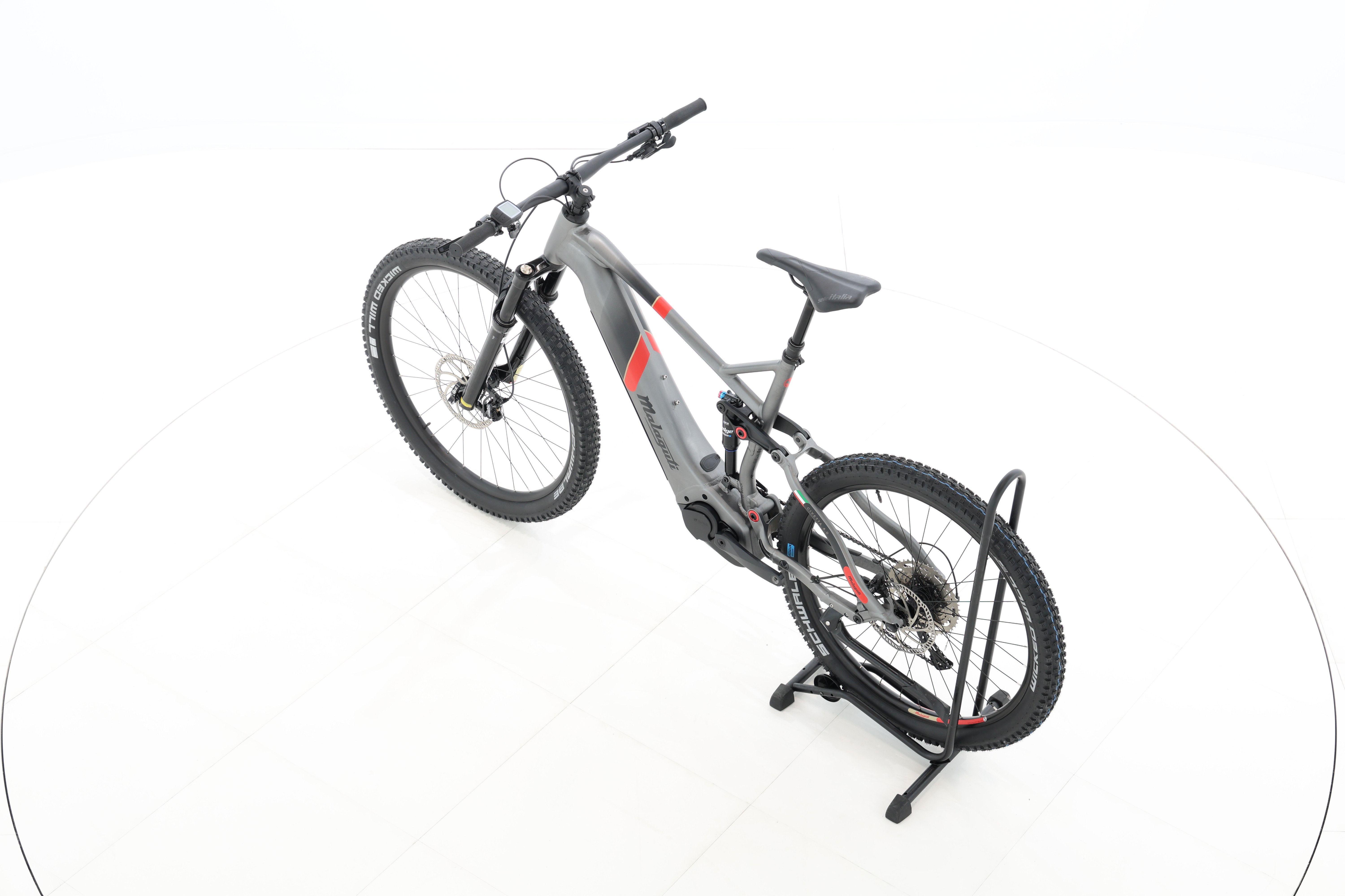 ad0a6d61-ac18-4d81-96da-bbea4efe2fb2