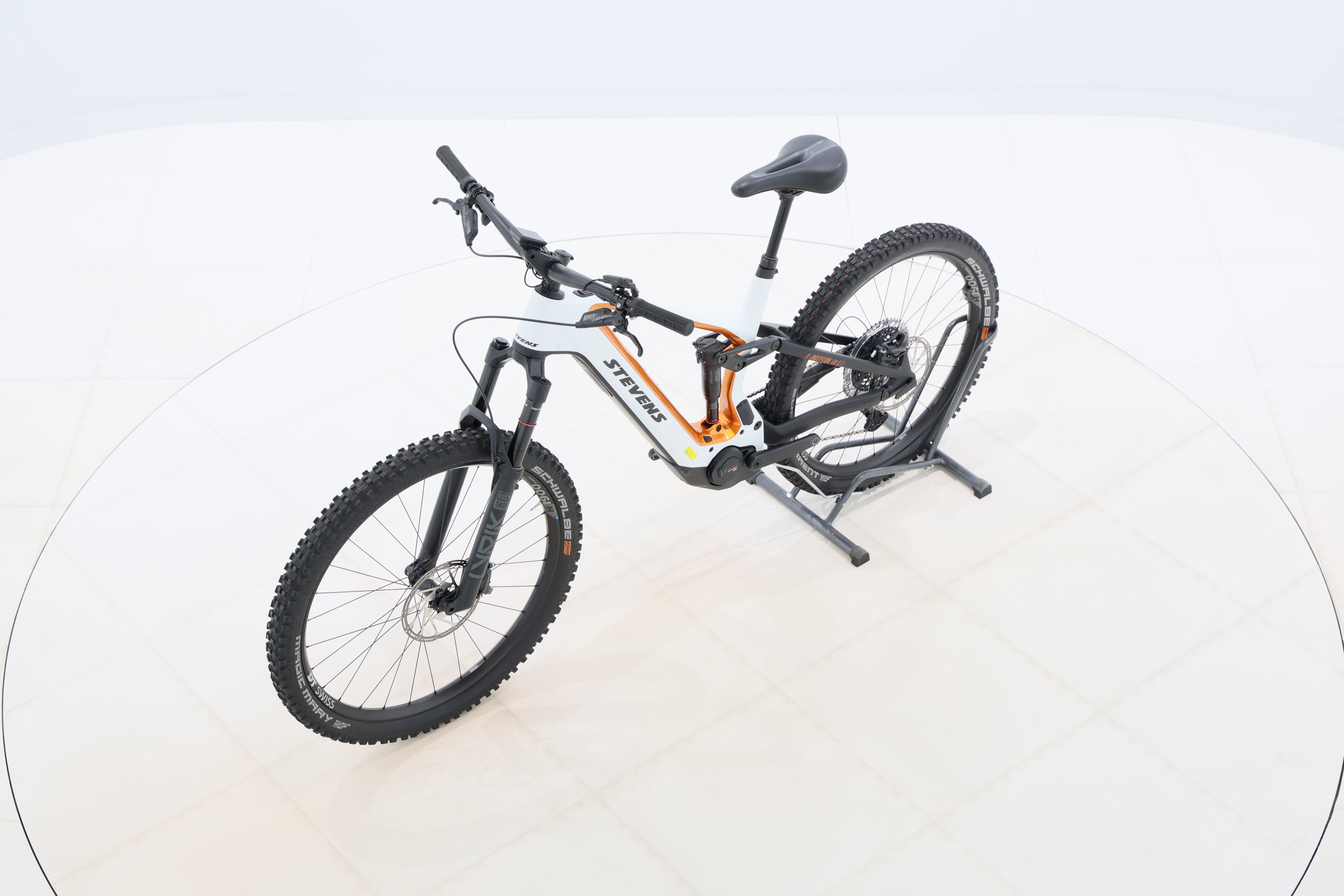 0faef77e-fdf5-4d3c-b776-f1b7047ab4ae