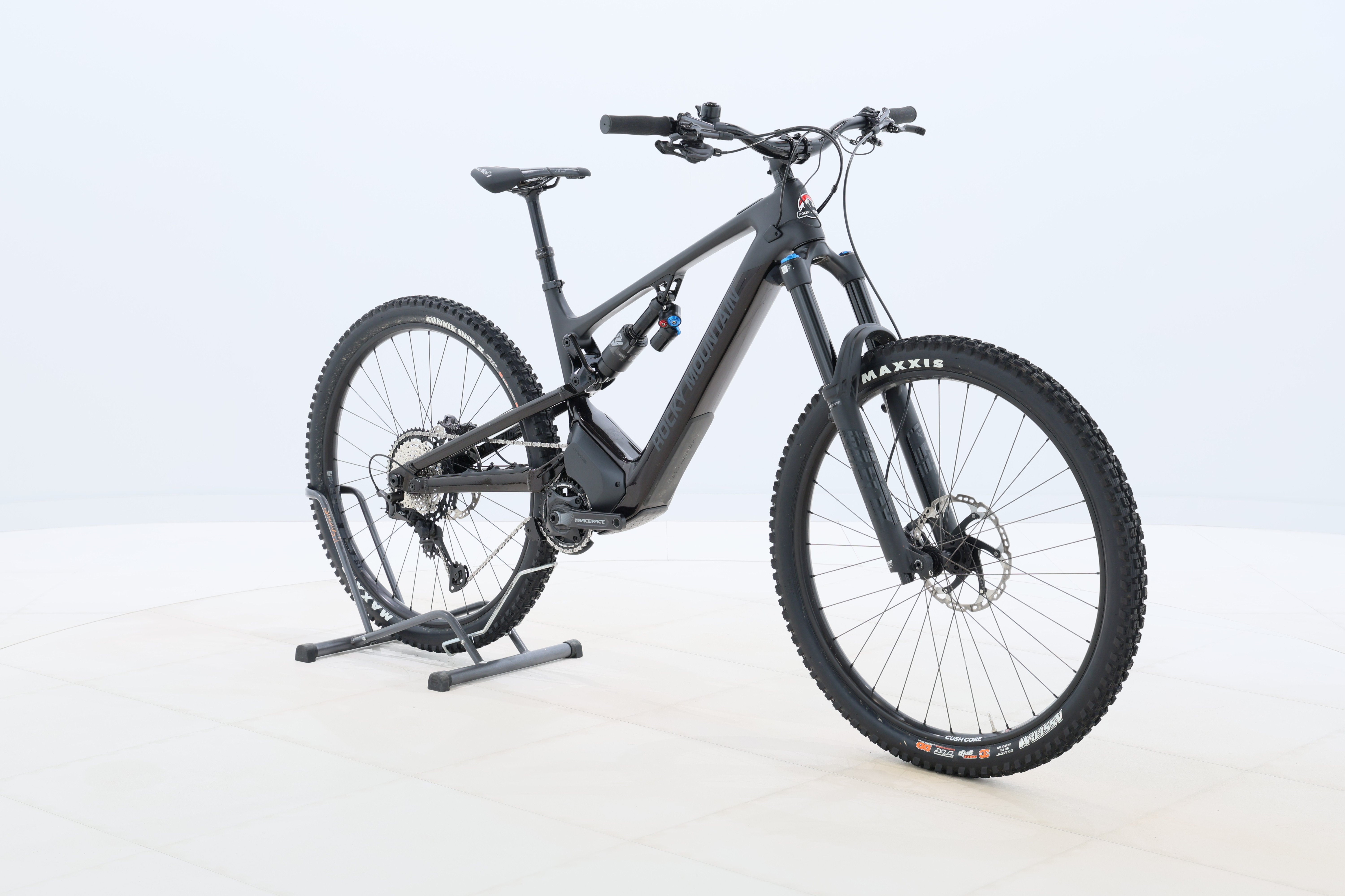 b7afdab1-0f80-4887-bb72-2338a44105ff