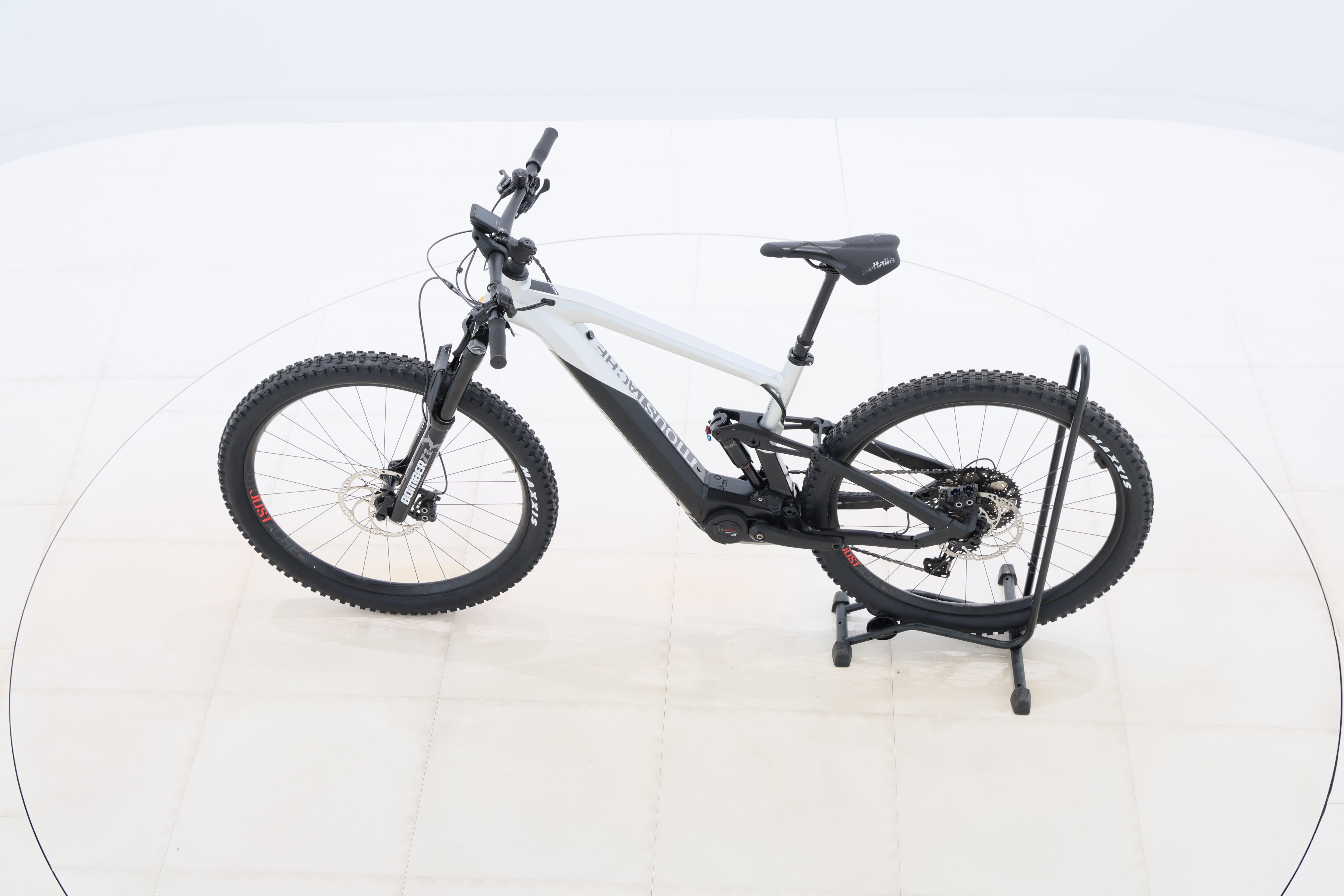 d6cf9d1e-9919-4722-8b1e-1e3e9d42b280