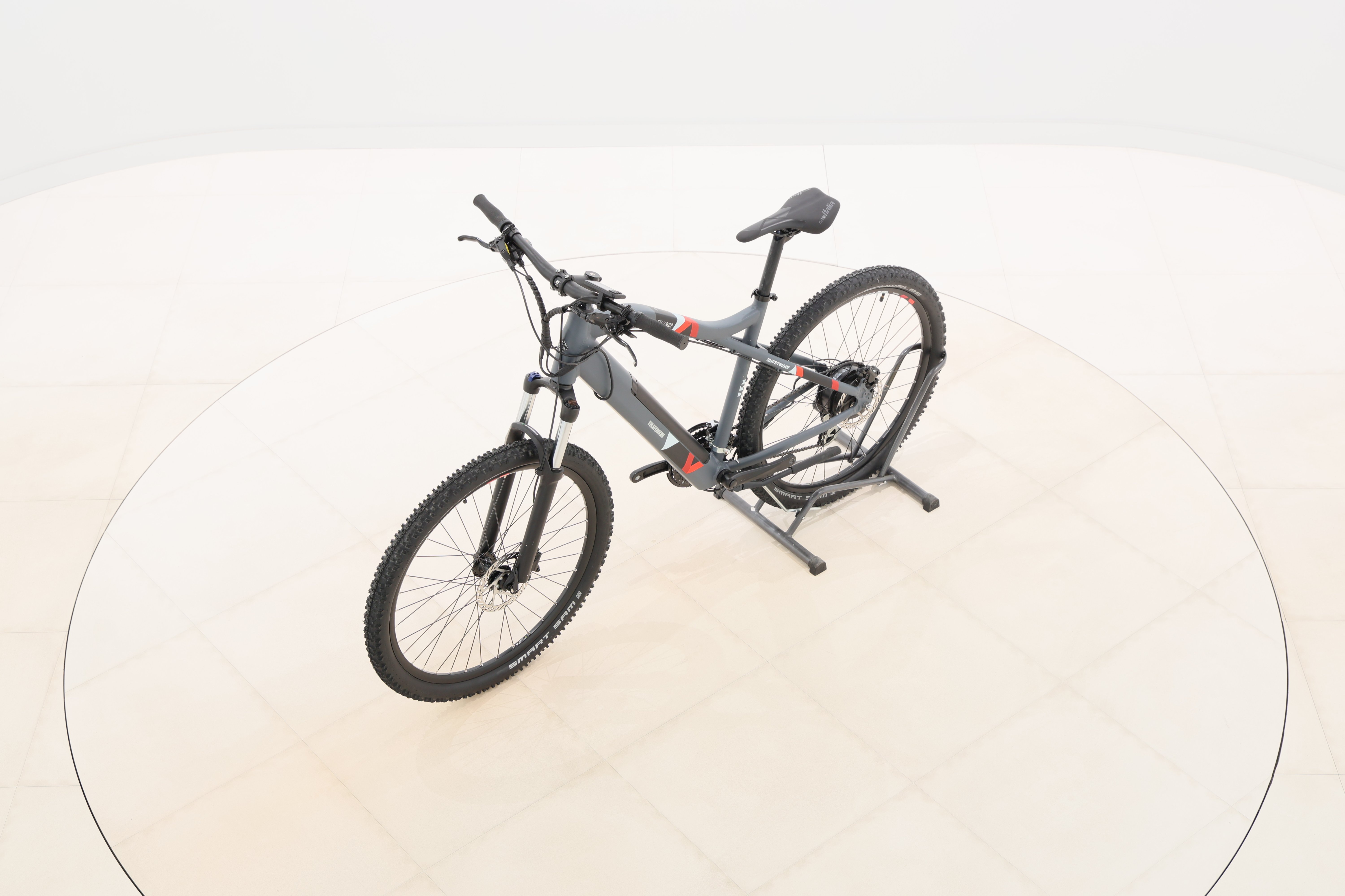 f22492e3-2141-4b25-bab9-0eeff1f3028c