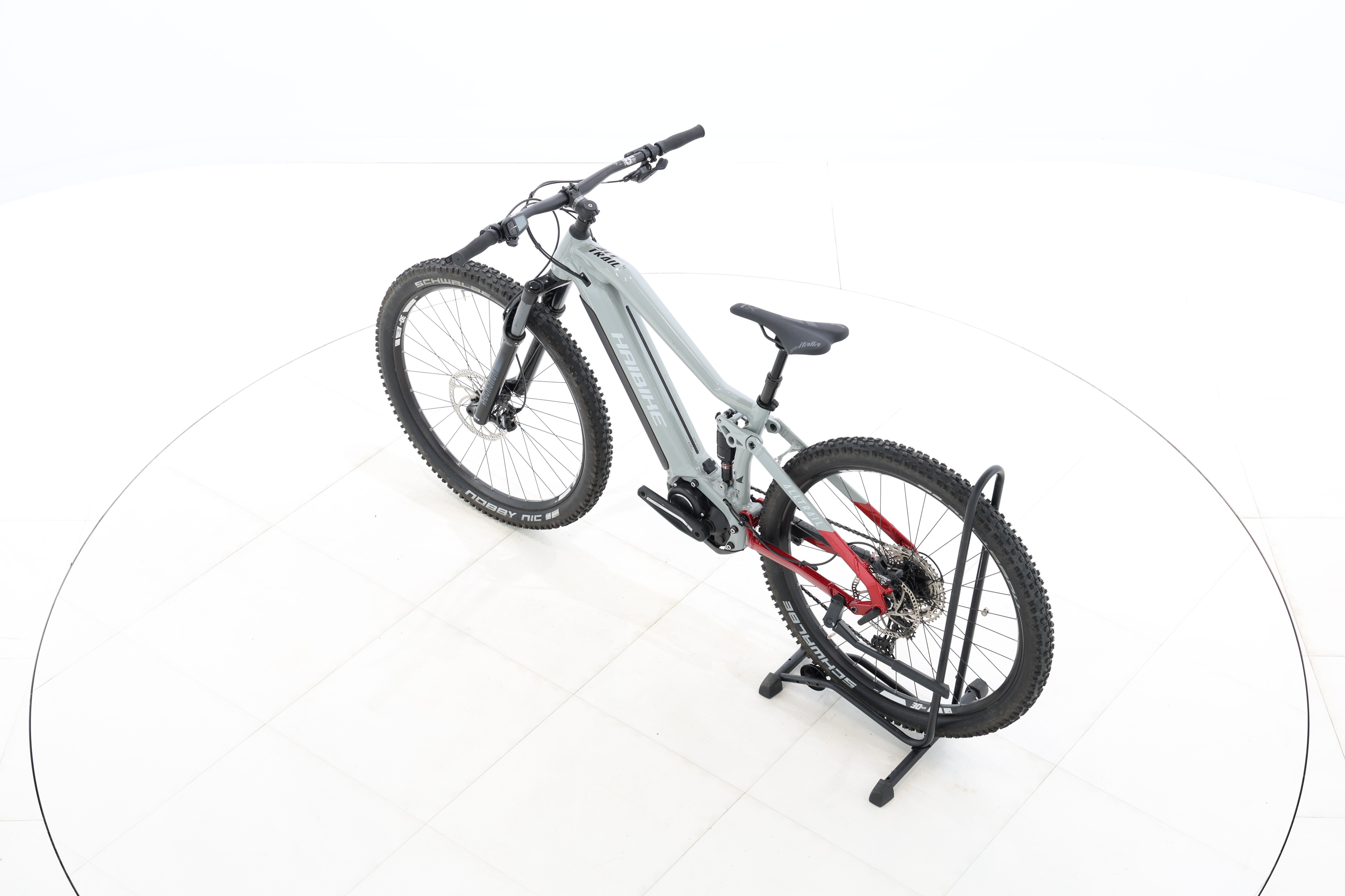 7f580a8a-f0a9-465b-a8b8-4116e3dddb92