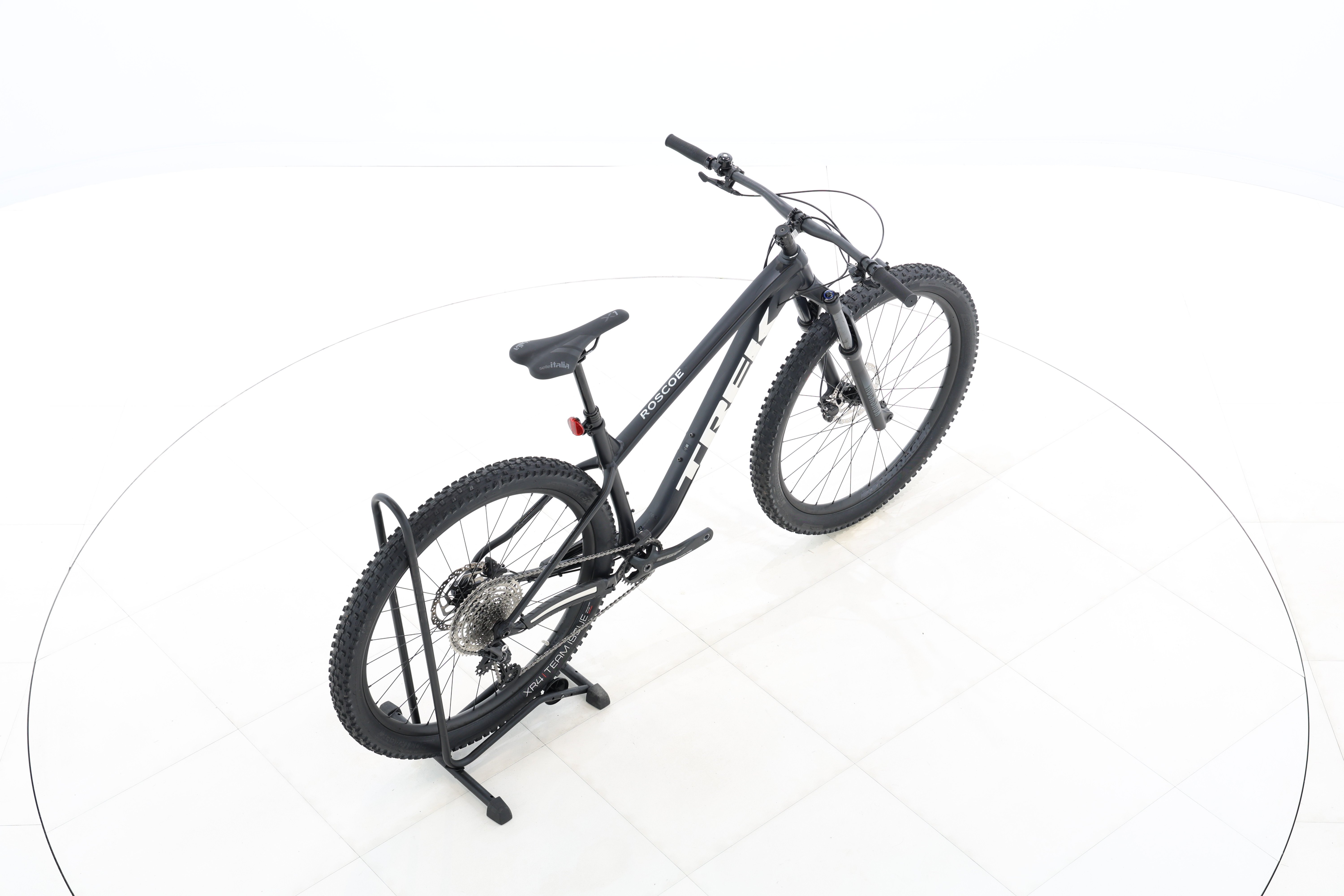 8a420649-e753-4f74-9c3d-638edbbc5f88