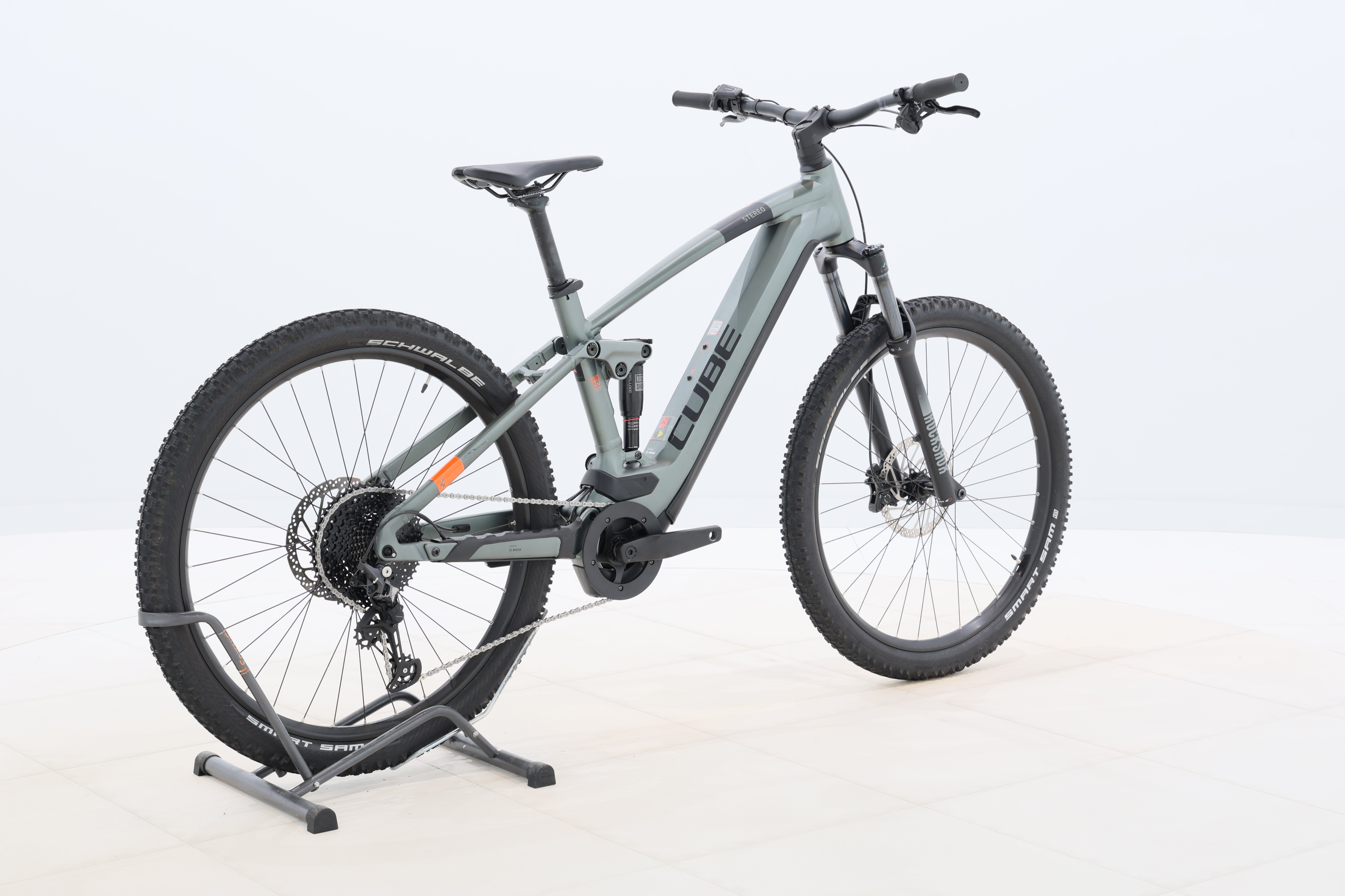 073fd8ab-e299-4144-bb4f-ebeed3999714