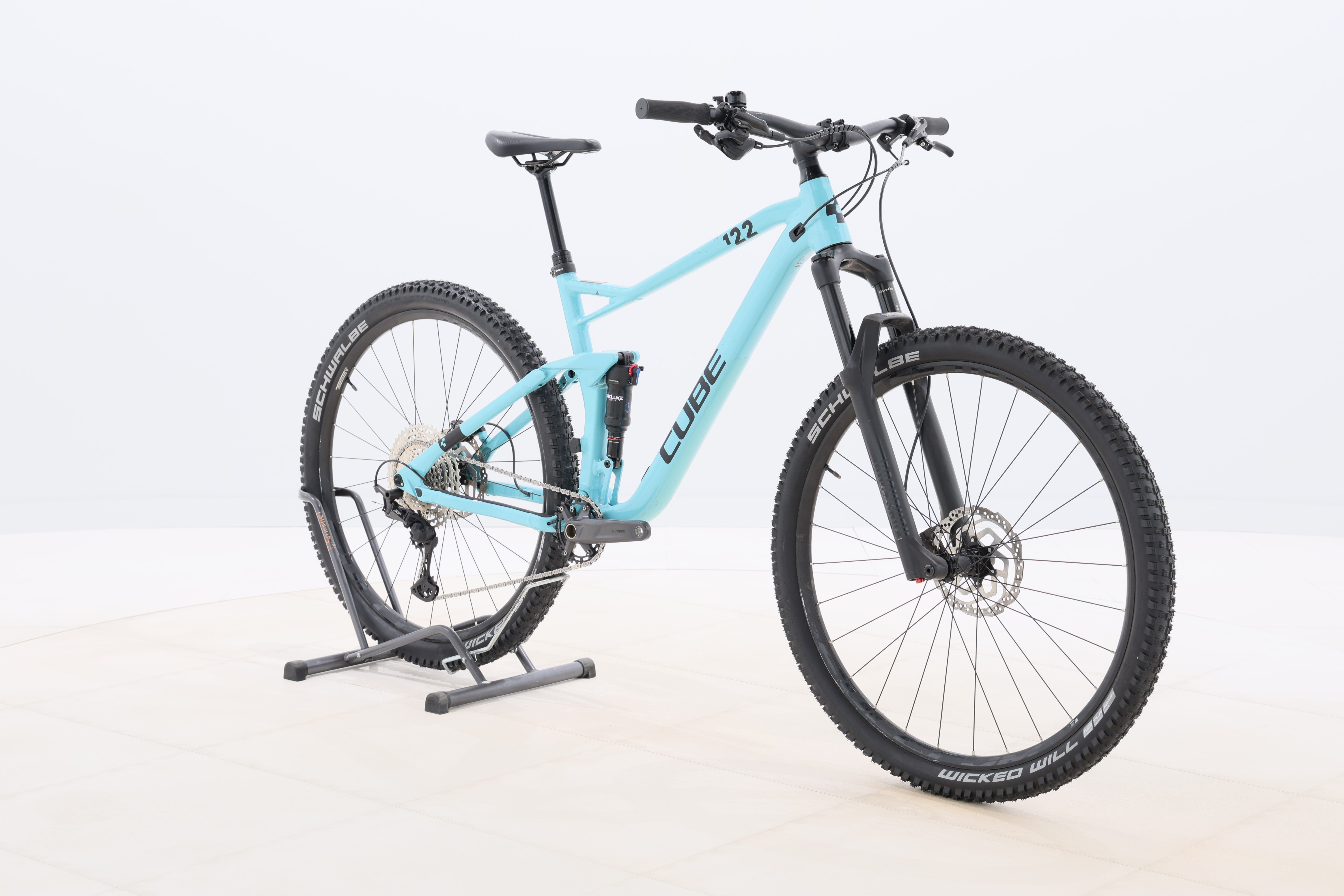 b1fd2dbd-cfcb-4f1e-aa15-6d3dac7bd38c