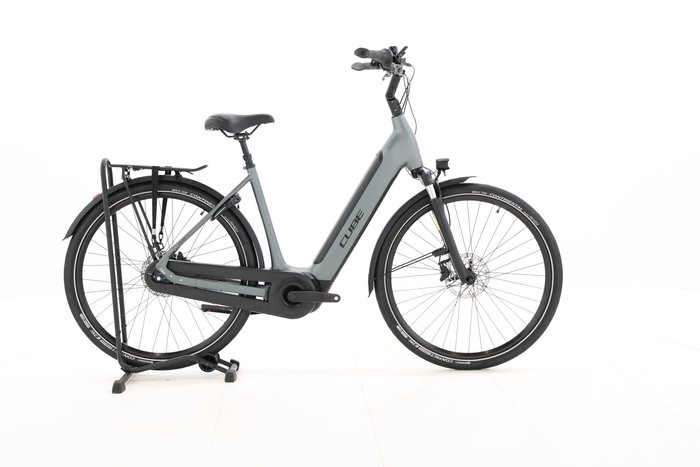 Cube SUPREME HYBRID PRO 625 2024