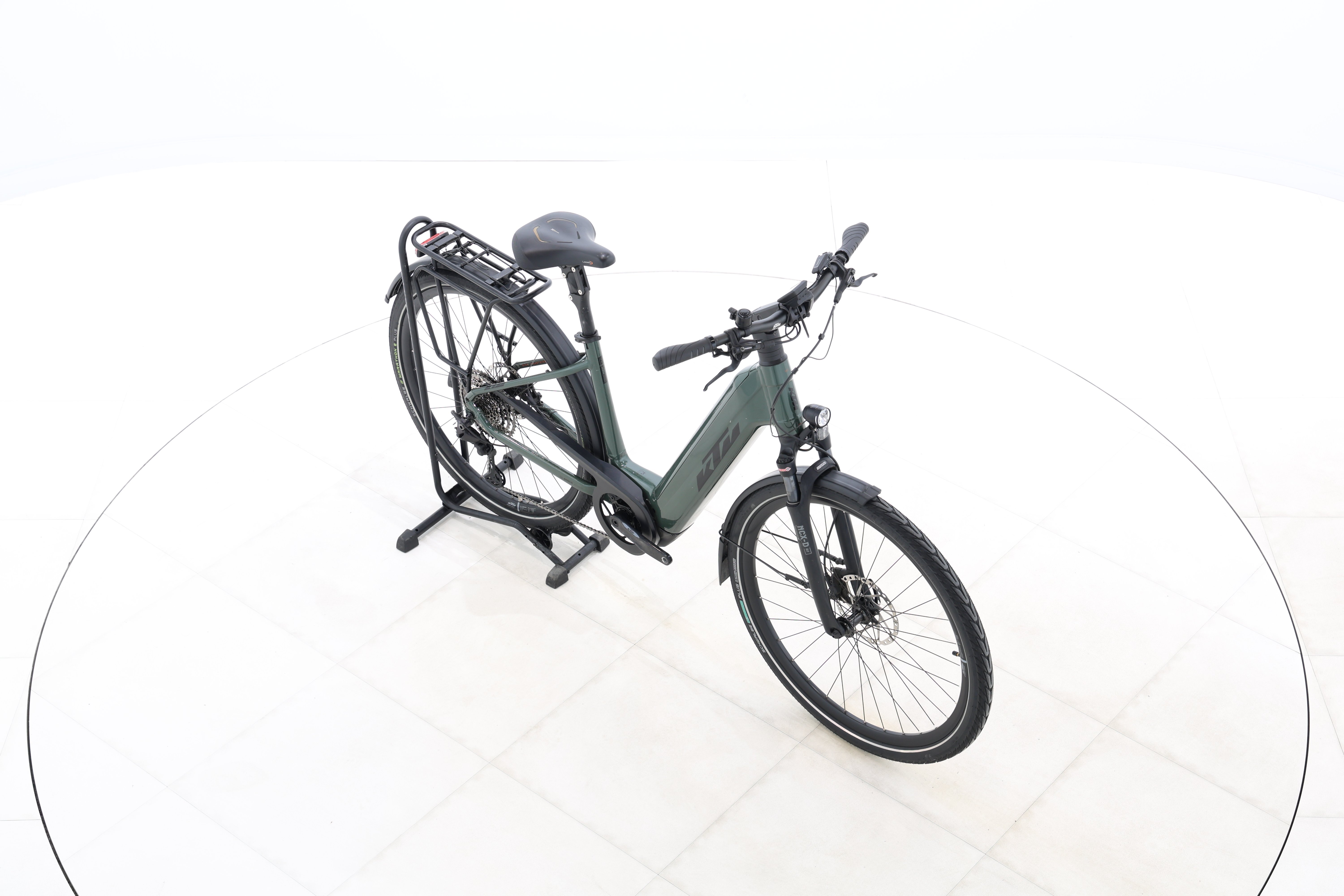 c6e19786-daeb-40a3-ac80-d458761b2440