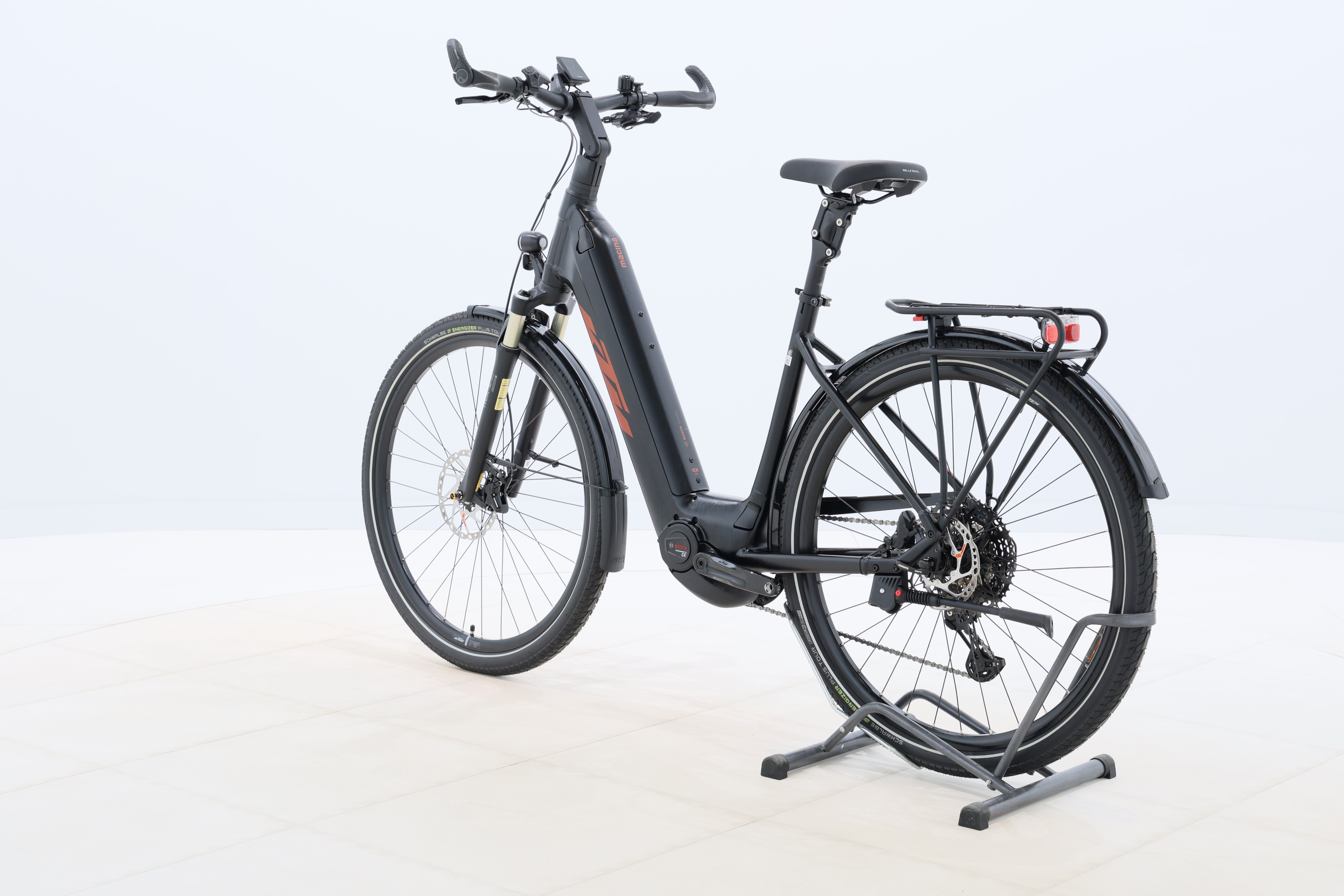 fe216e4d-e1b6-4a60-b6f8-ed06bf127fcc