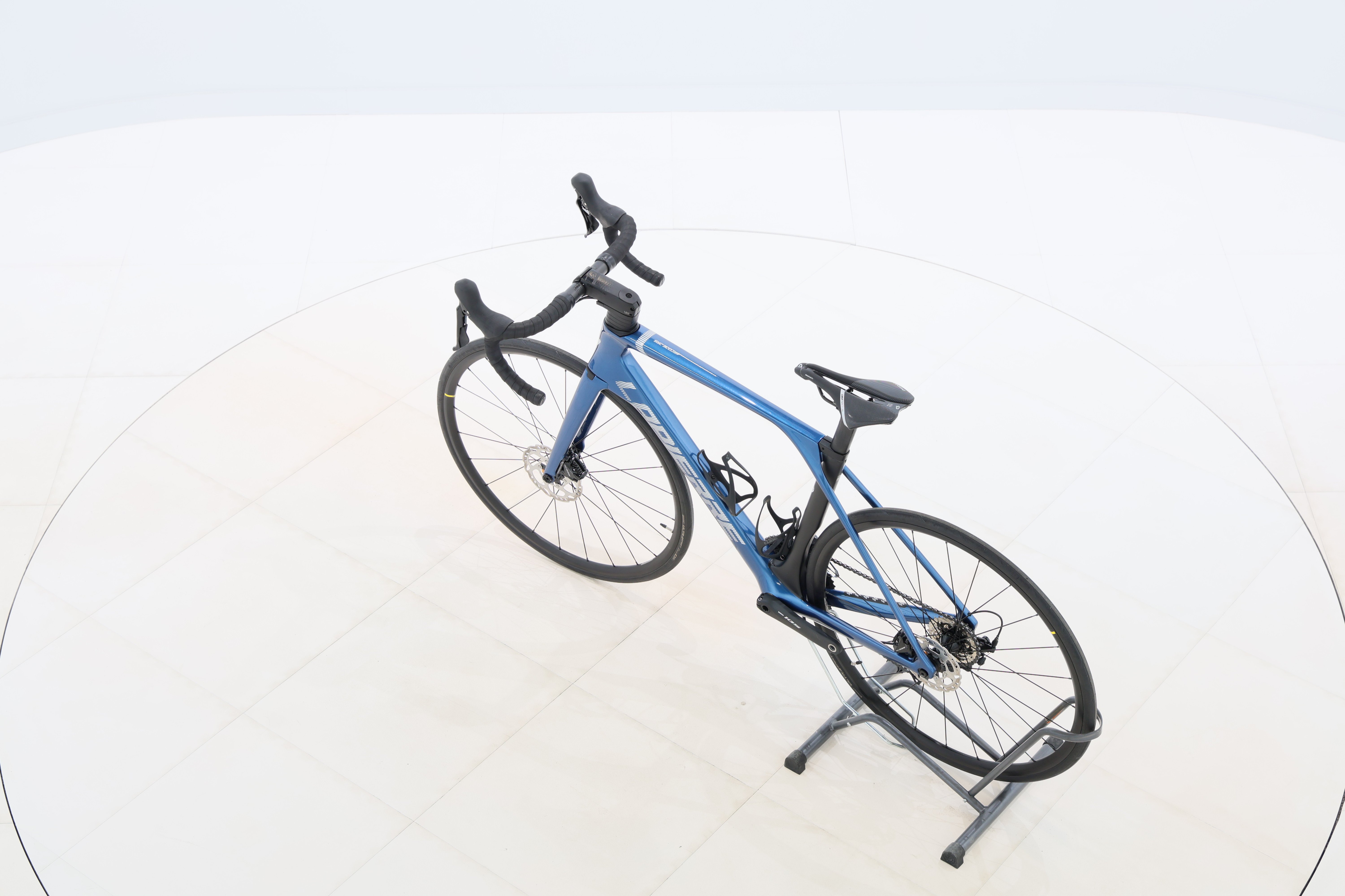 c9e384c4-cd48-4c39-85e3-80882a5a748e