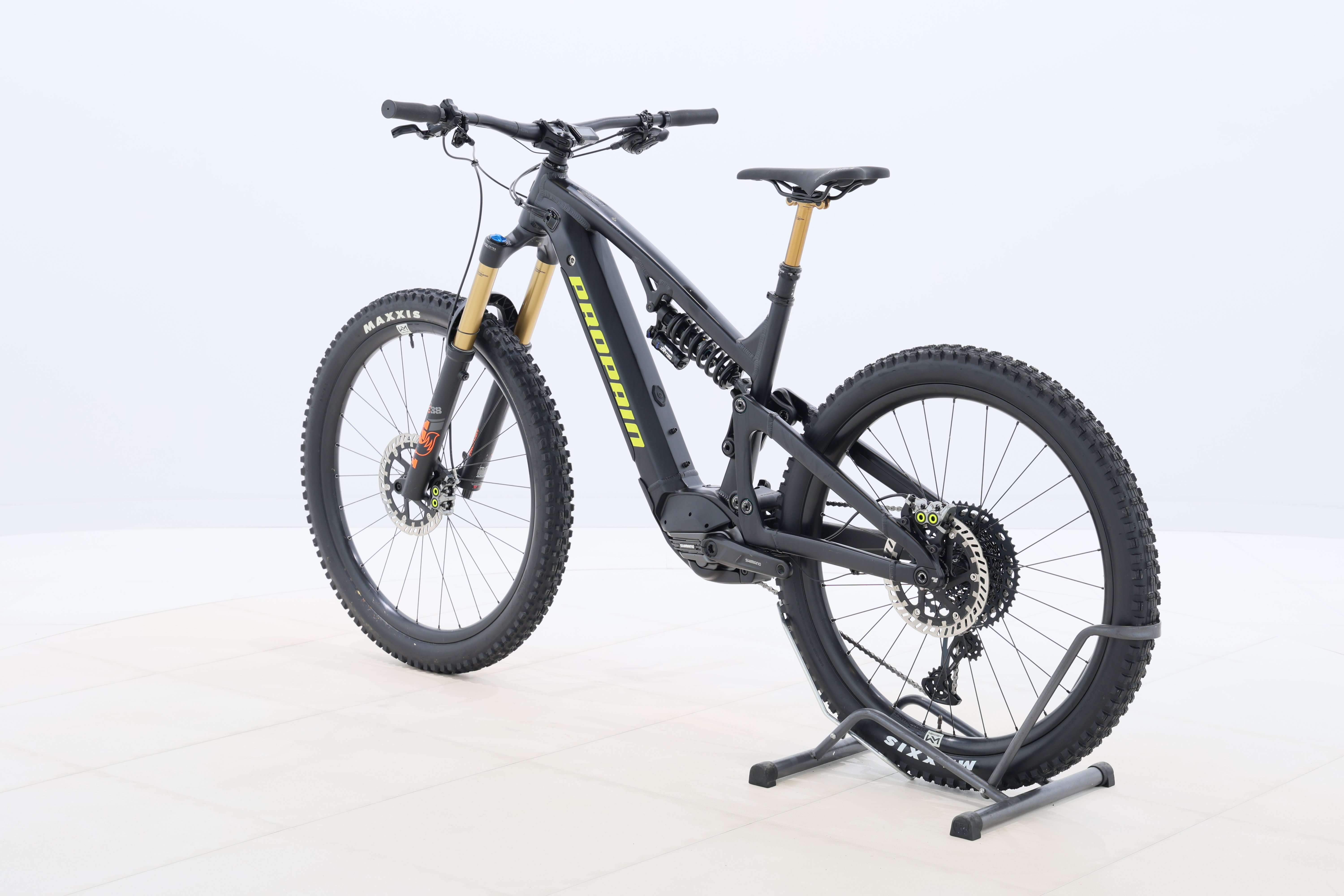 dfb6aa1d-9cbf-4be6-bbb3-d2177c3679f9