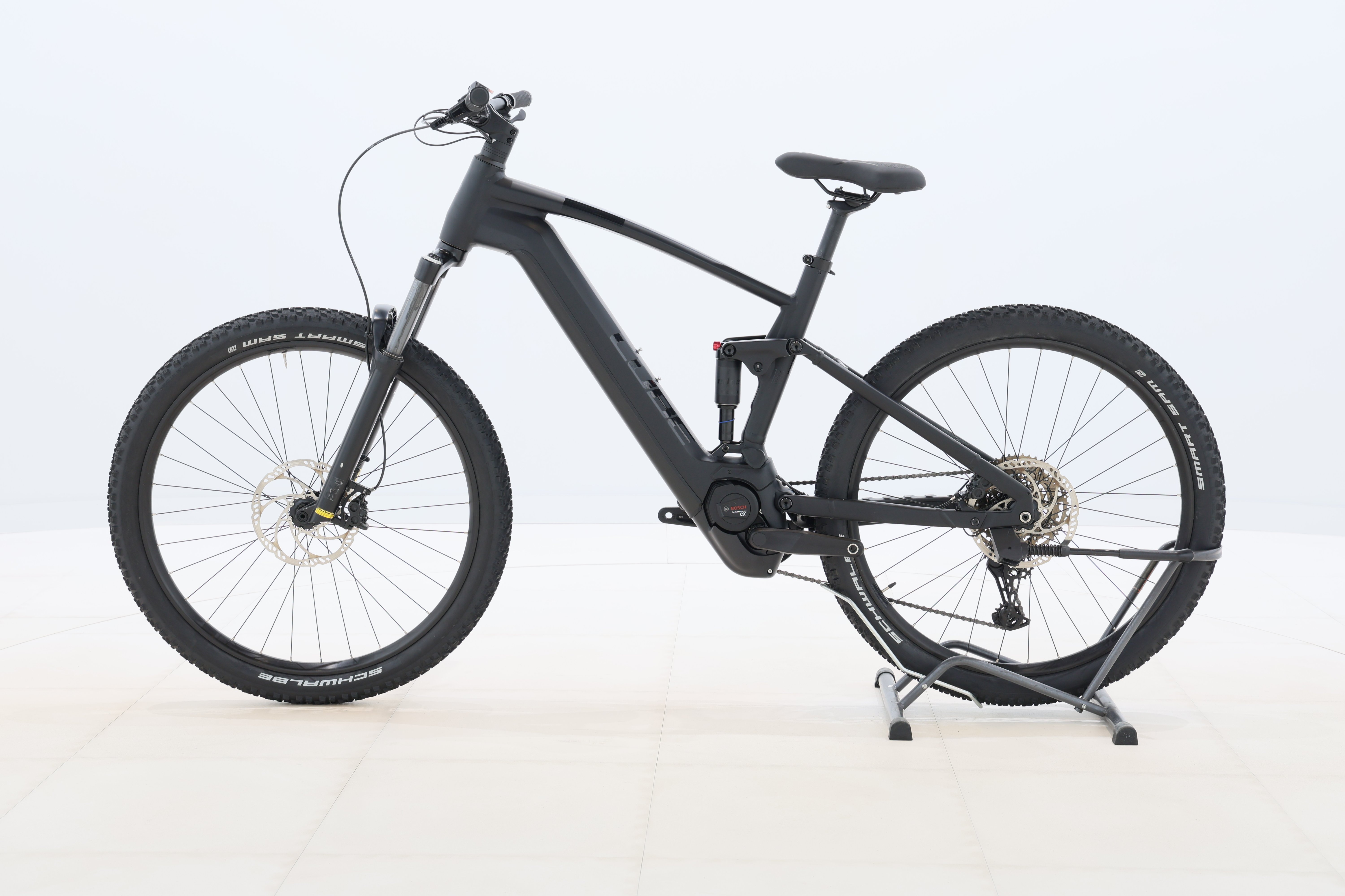 27c9ab49-f86c-4f45-9308-390144d001b9