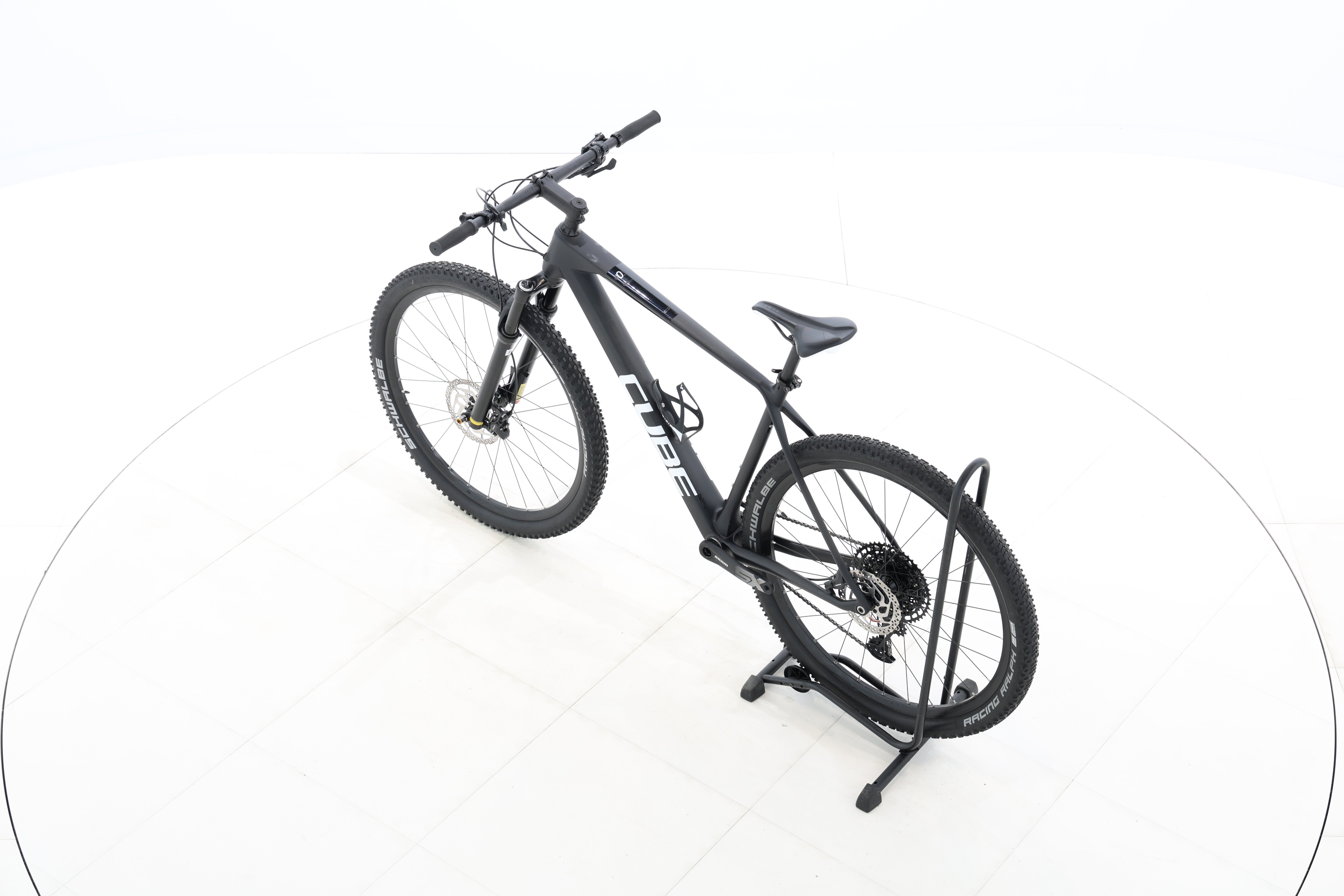 f27e19f4-ca6b-4b5e-b429-d7aa95551296