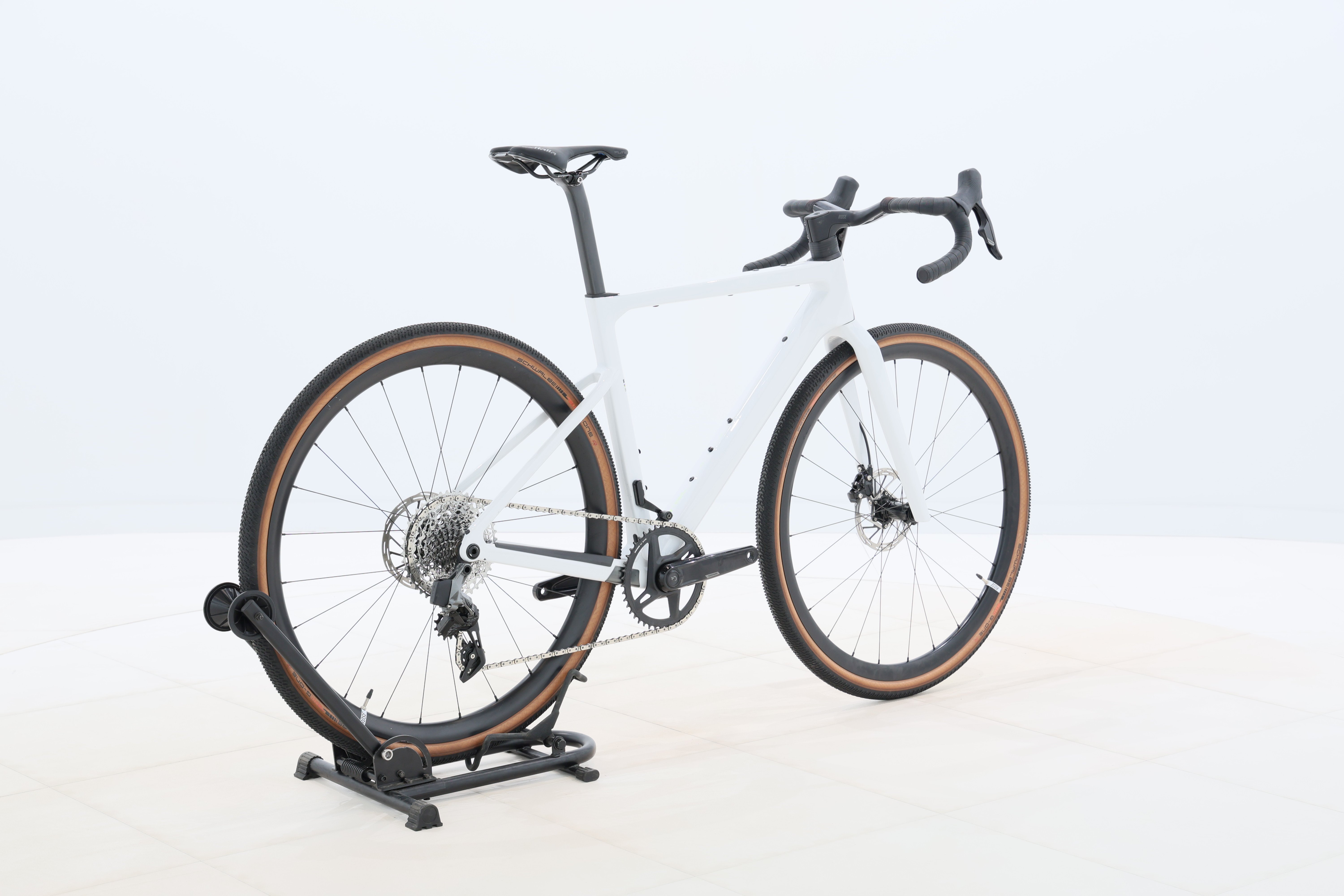 06aa9ed8-1c80-4533-8933-446b6b559946