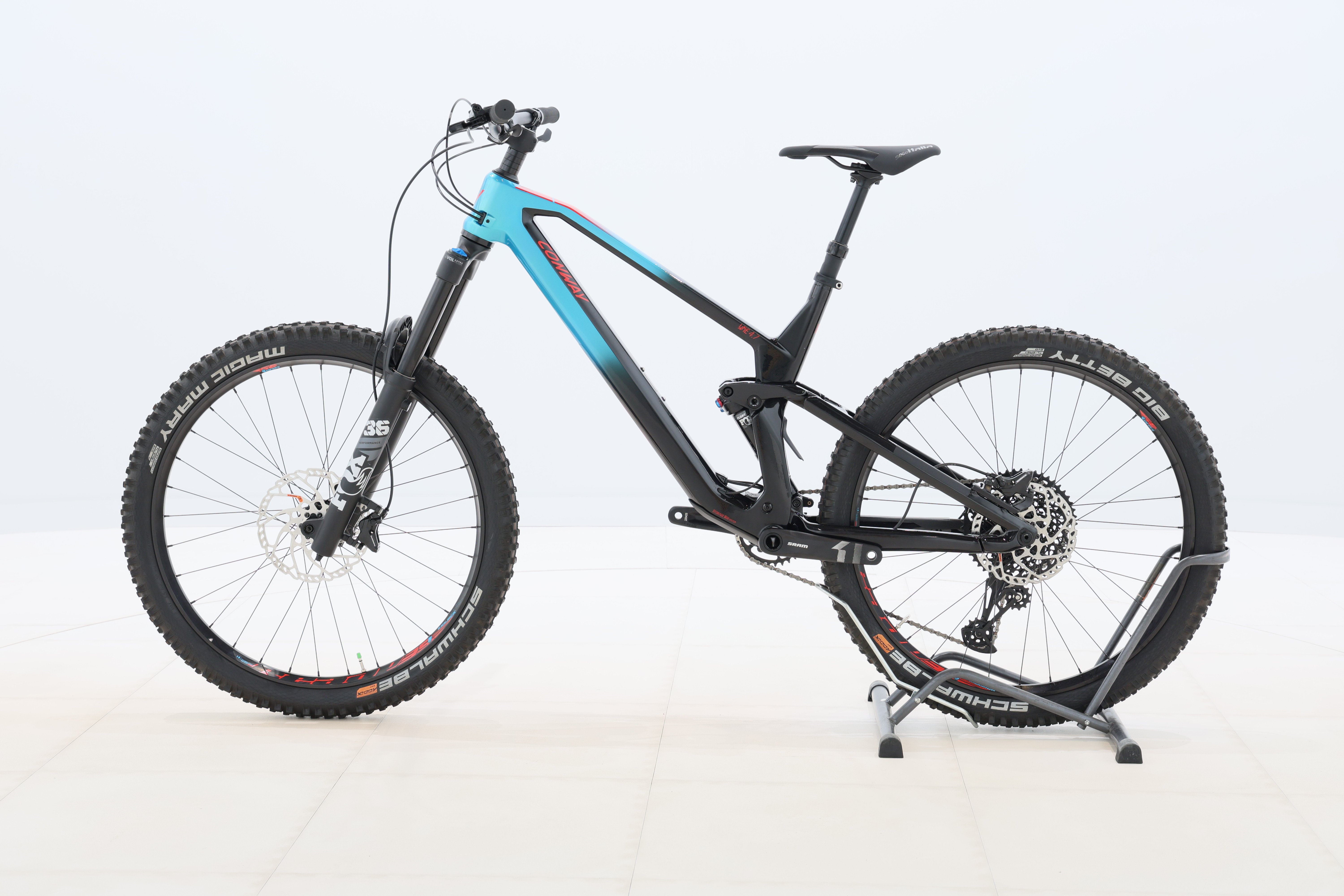 b9b0ba4c-c05e-44b5-aa3a-ef1ee9214052