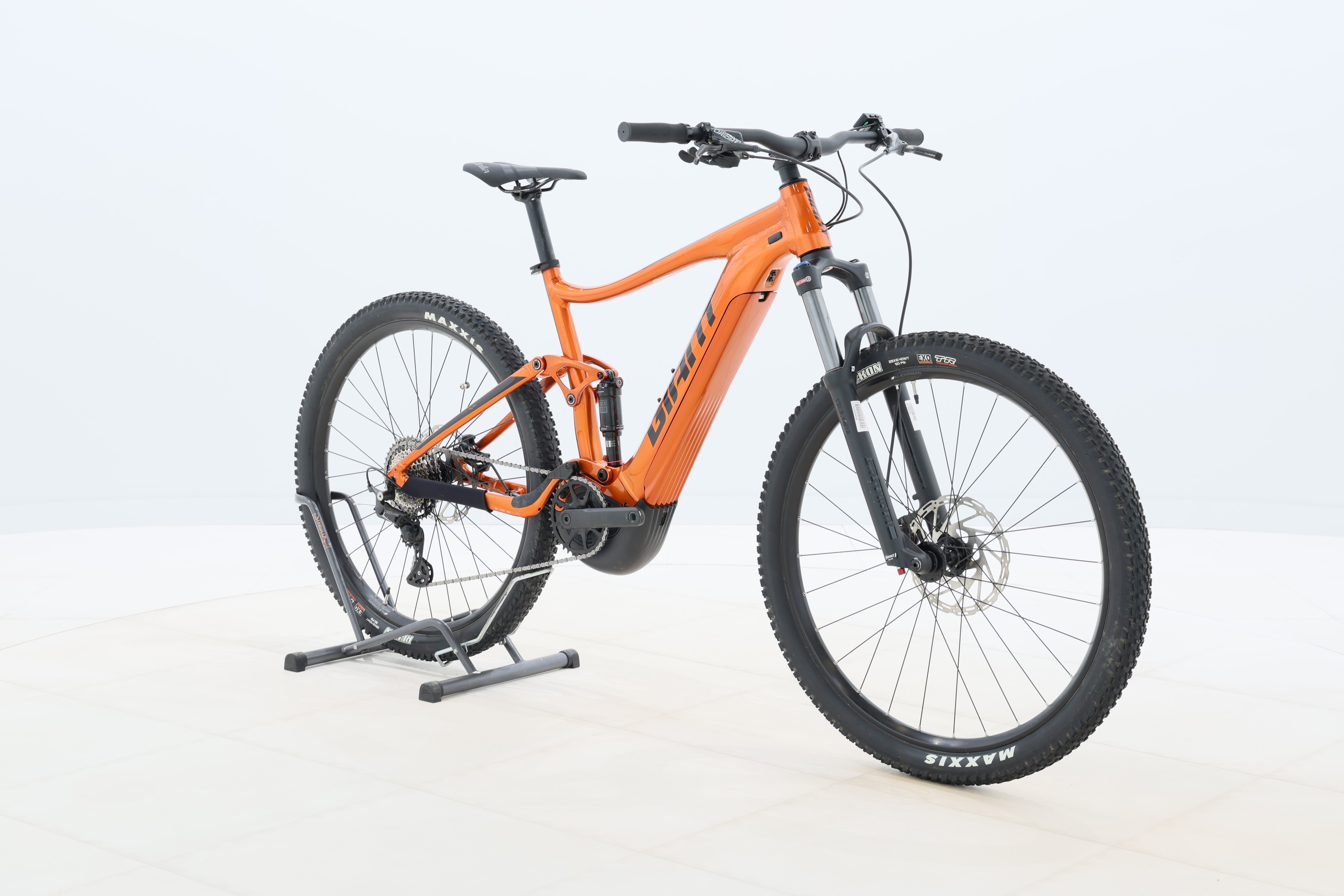 04ee30db-27f9-4b66-84d5-cea02b62fda6