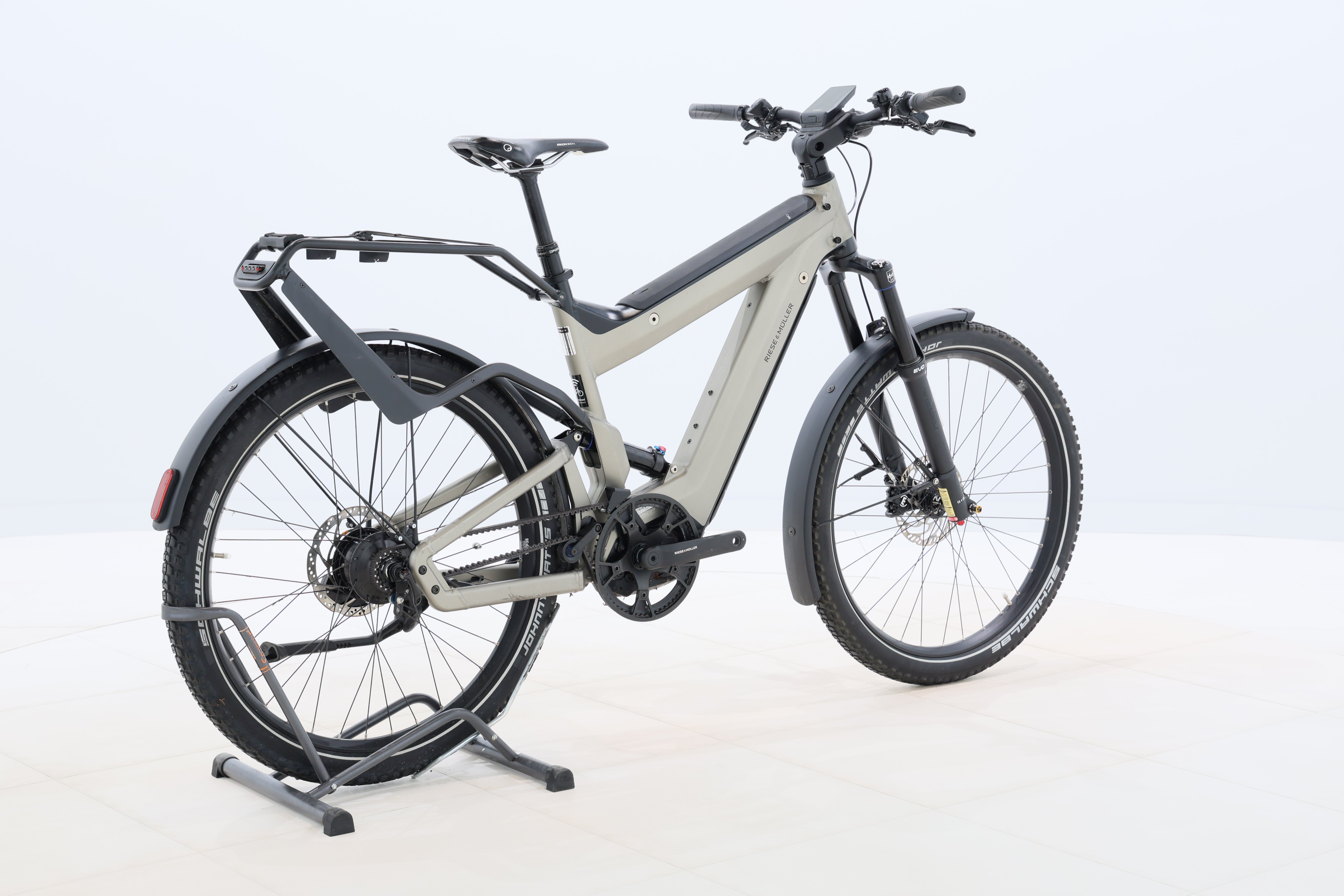 04cca609-b505-4ddb-a736-3cfa97a24fad