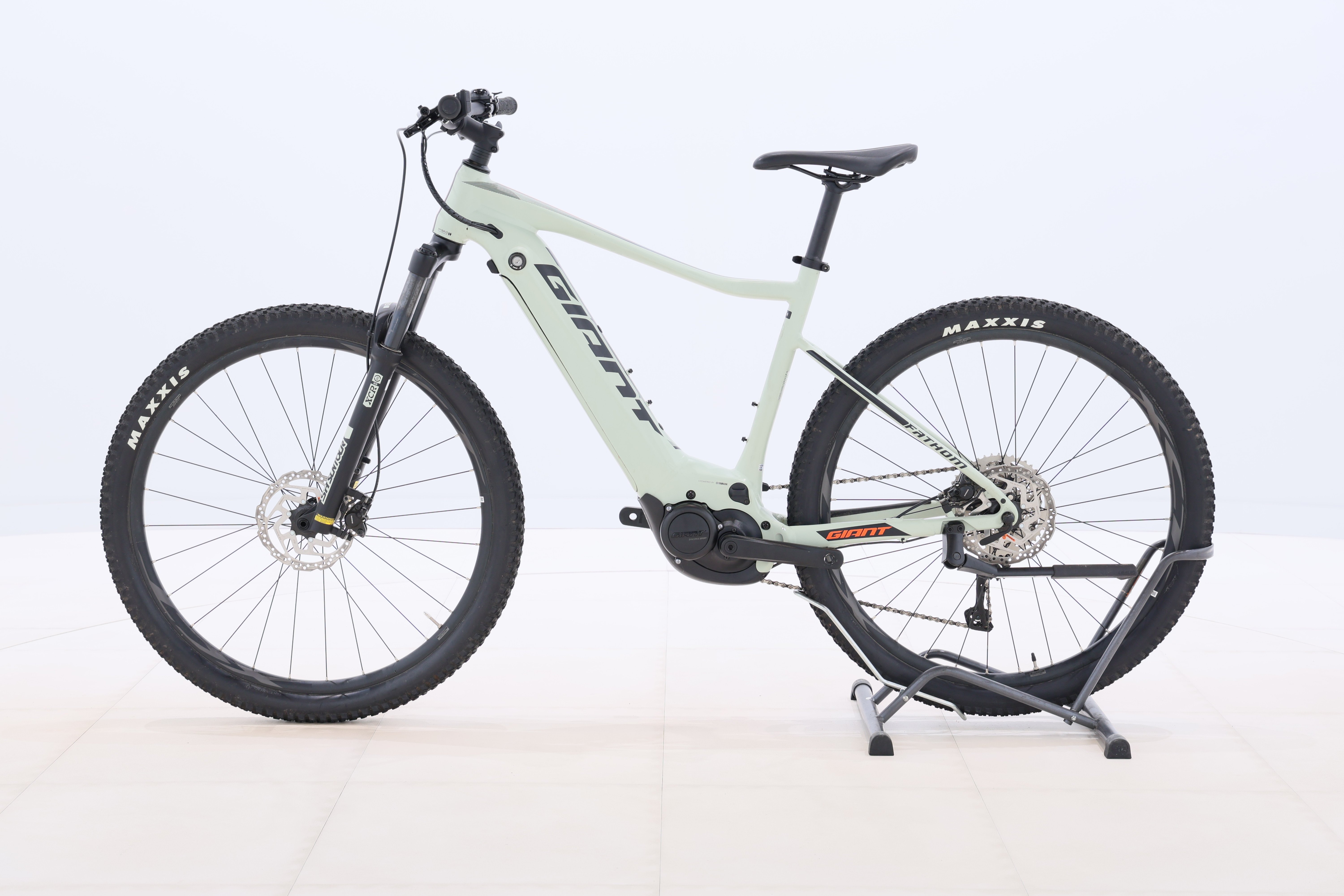 f4e1a2d1-f082-4e63-8781-dadbda0d61cd