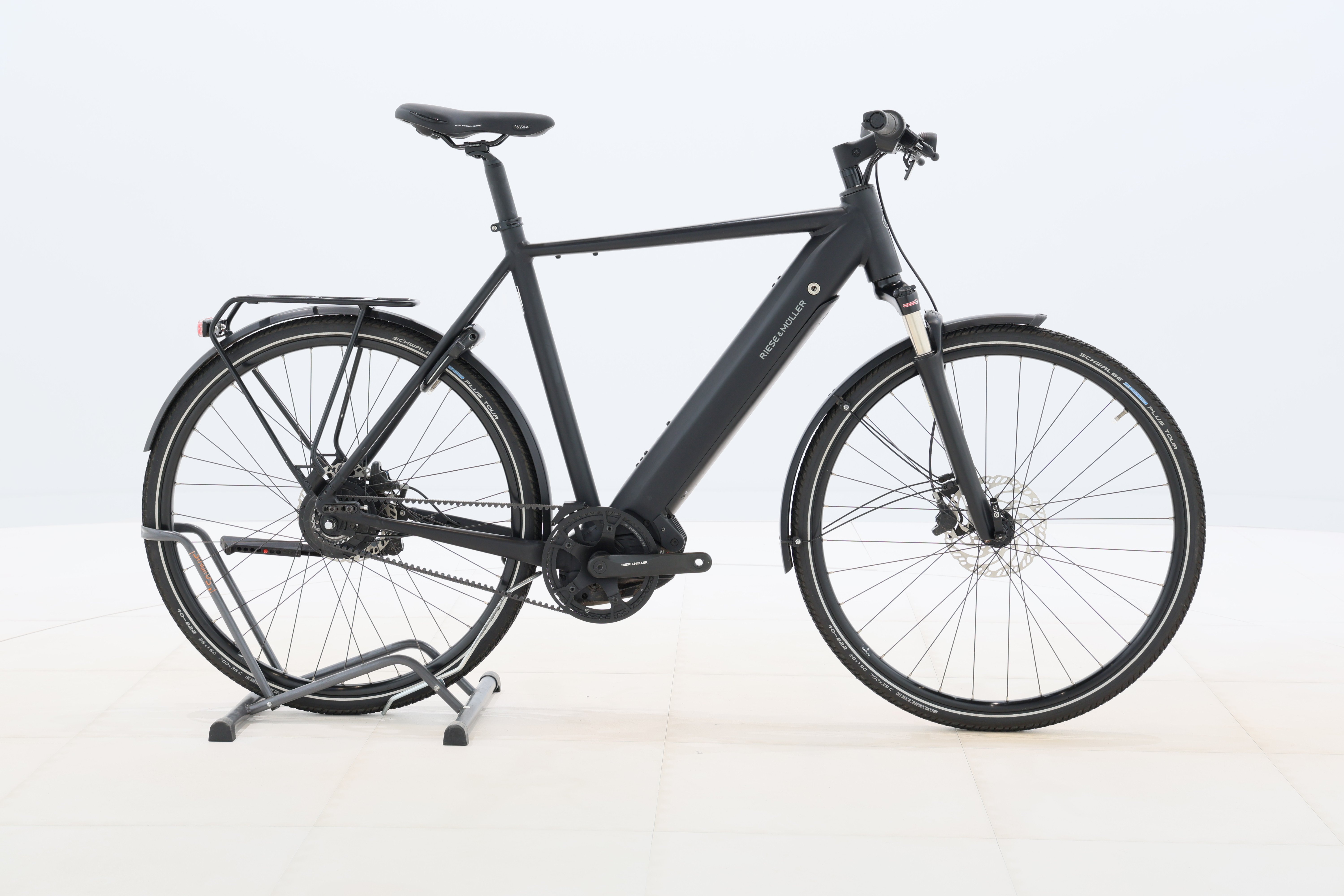 b6ef5f70-9dae-4cfb-b804-7d13288f9f58