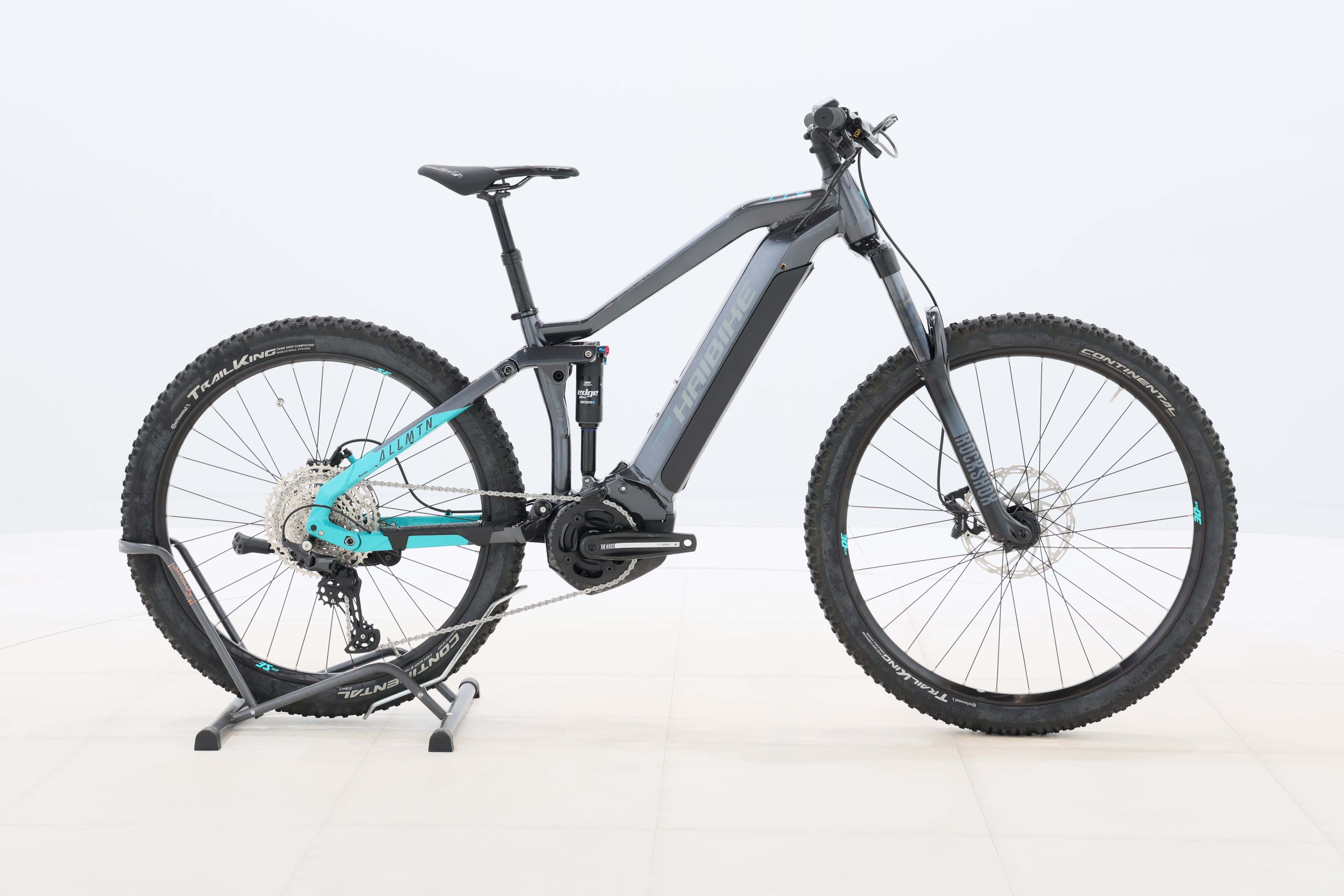 03efddfc-ae4f-4336-9c8a-b0e1649779a5