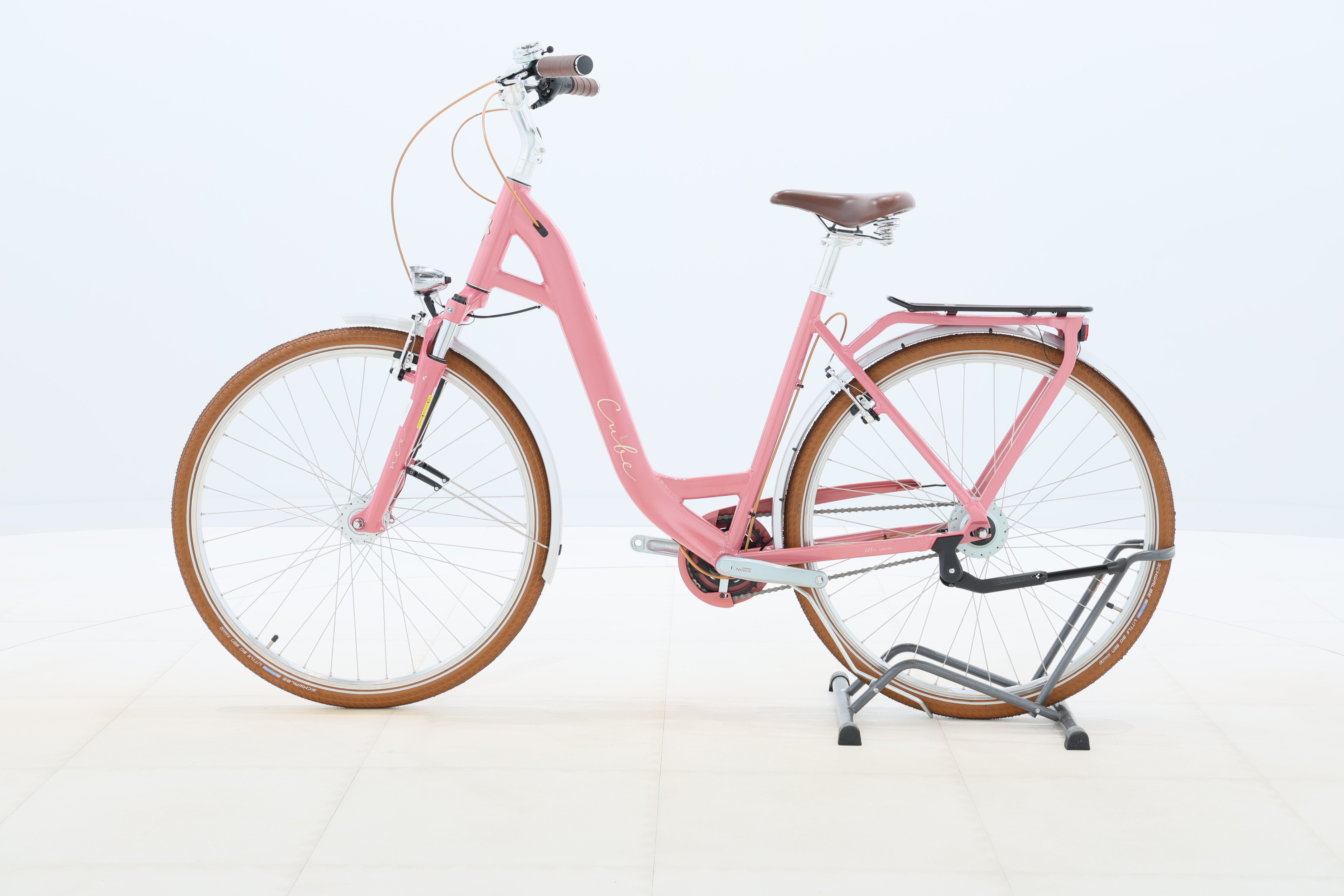 43f72b54-b248-41e2-8ba3-f3cf6f3cbbf8