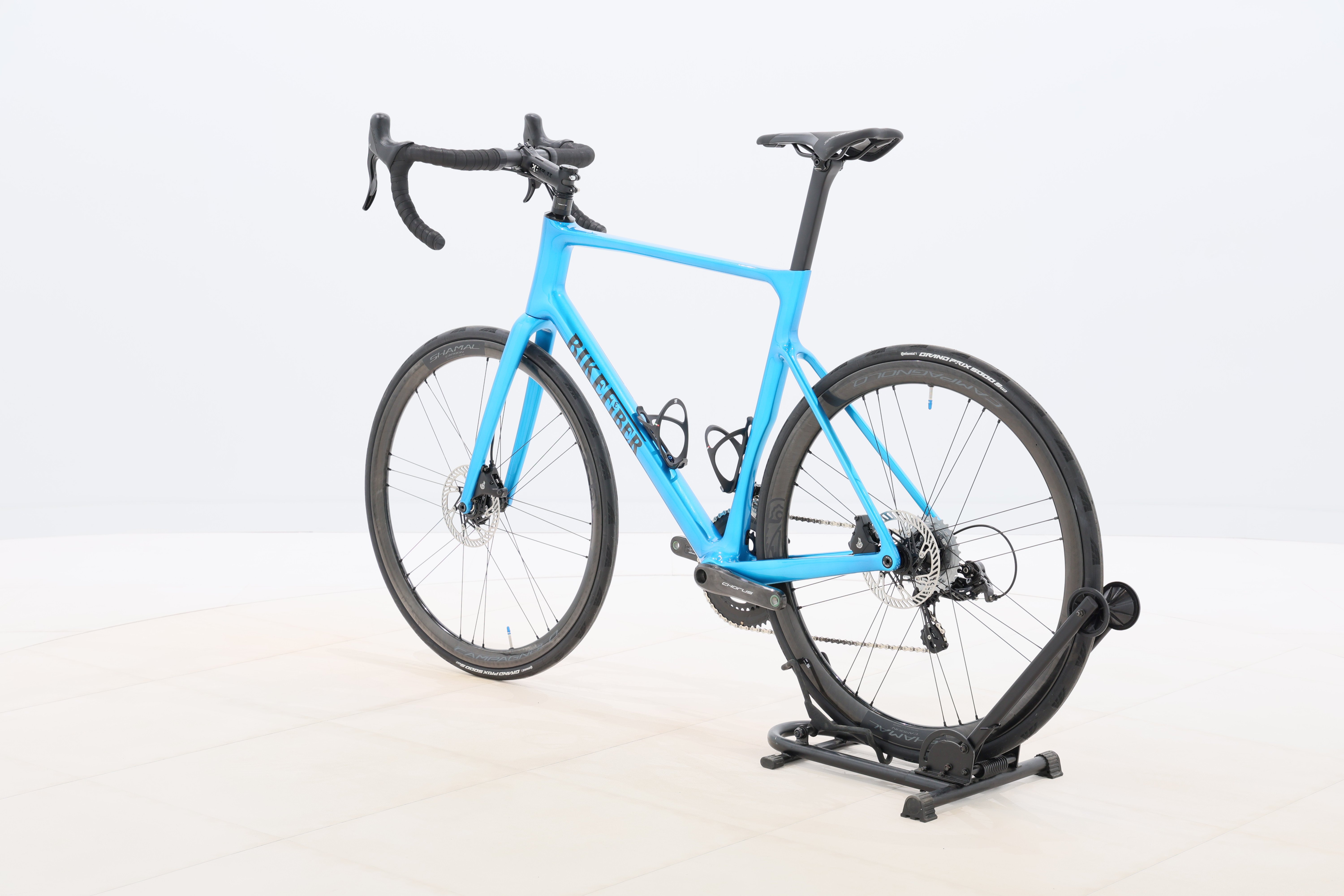 cb2b08b8-357b-4a8b-ae32-2ad087e0d5bb