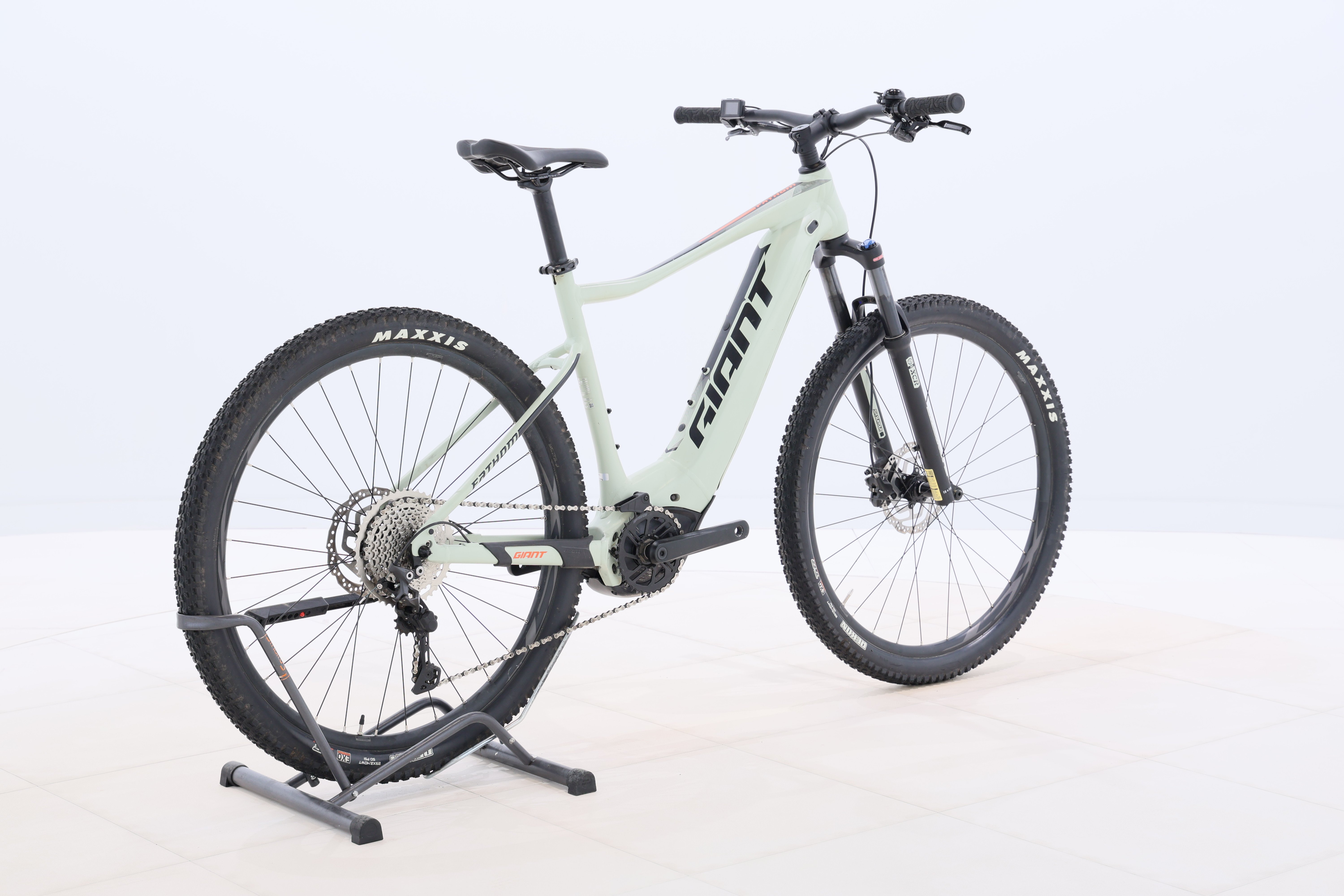 f4e1a2d1-f082-4e63-8781-dadbda0d61cd