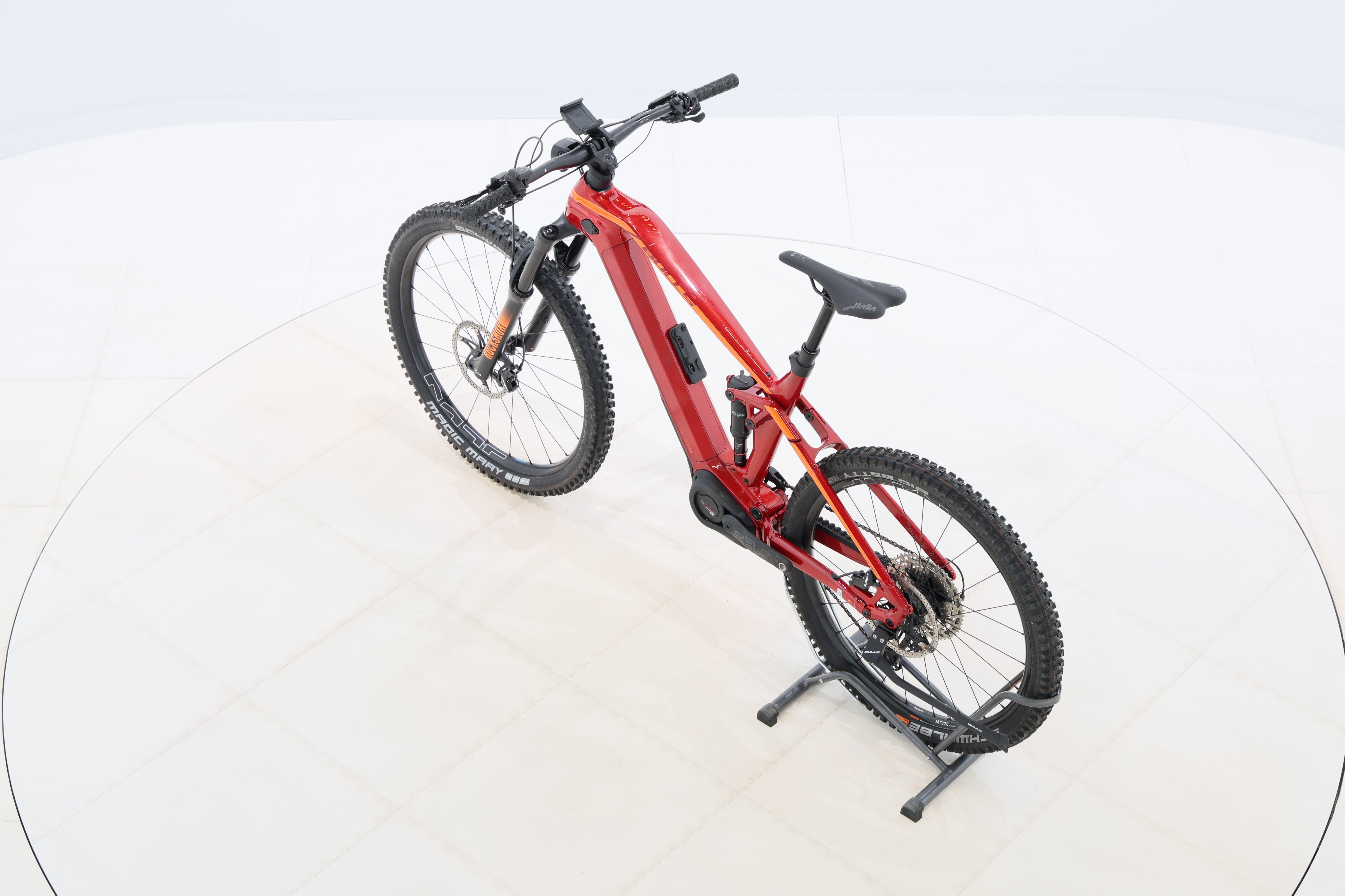 a83d77f3-c020-4414-b36a-66c61540d78e