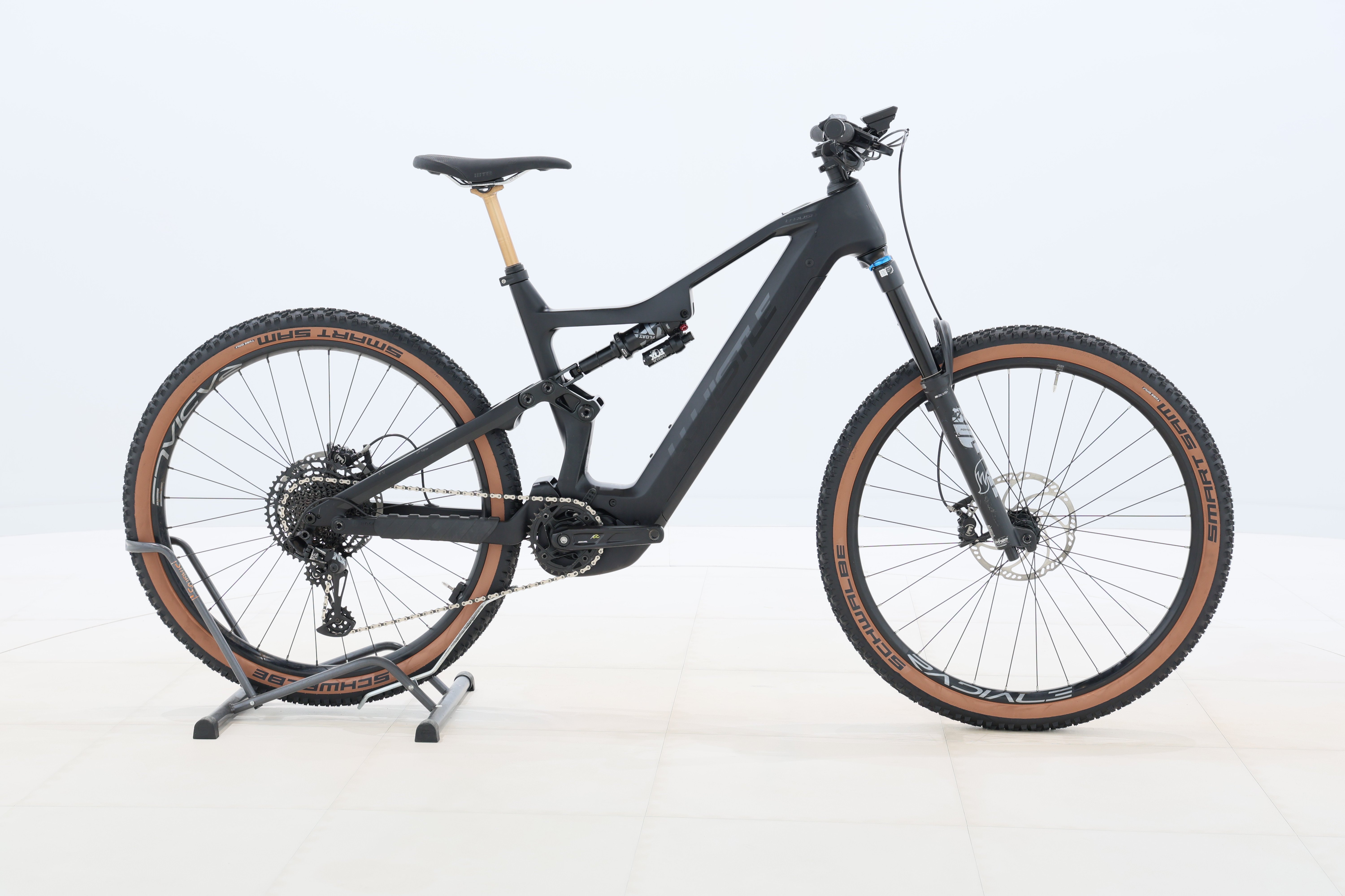 b1888fa5-d0bb-4a14-8195-740f837cda52